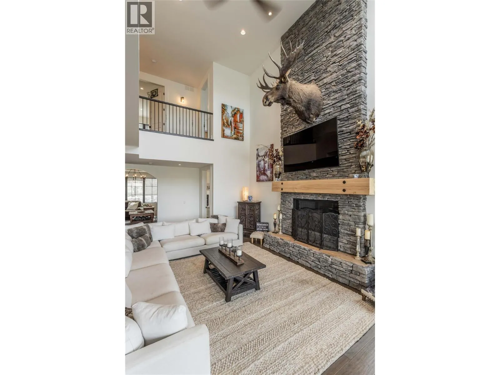 164 Sunset Boulevard