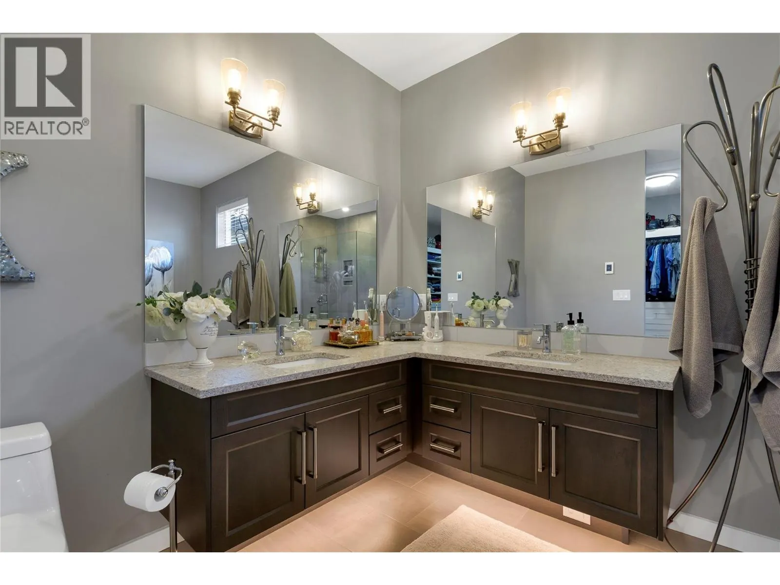 595 Vineyard Way N Unit# 31