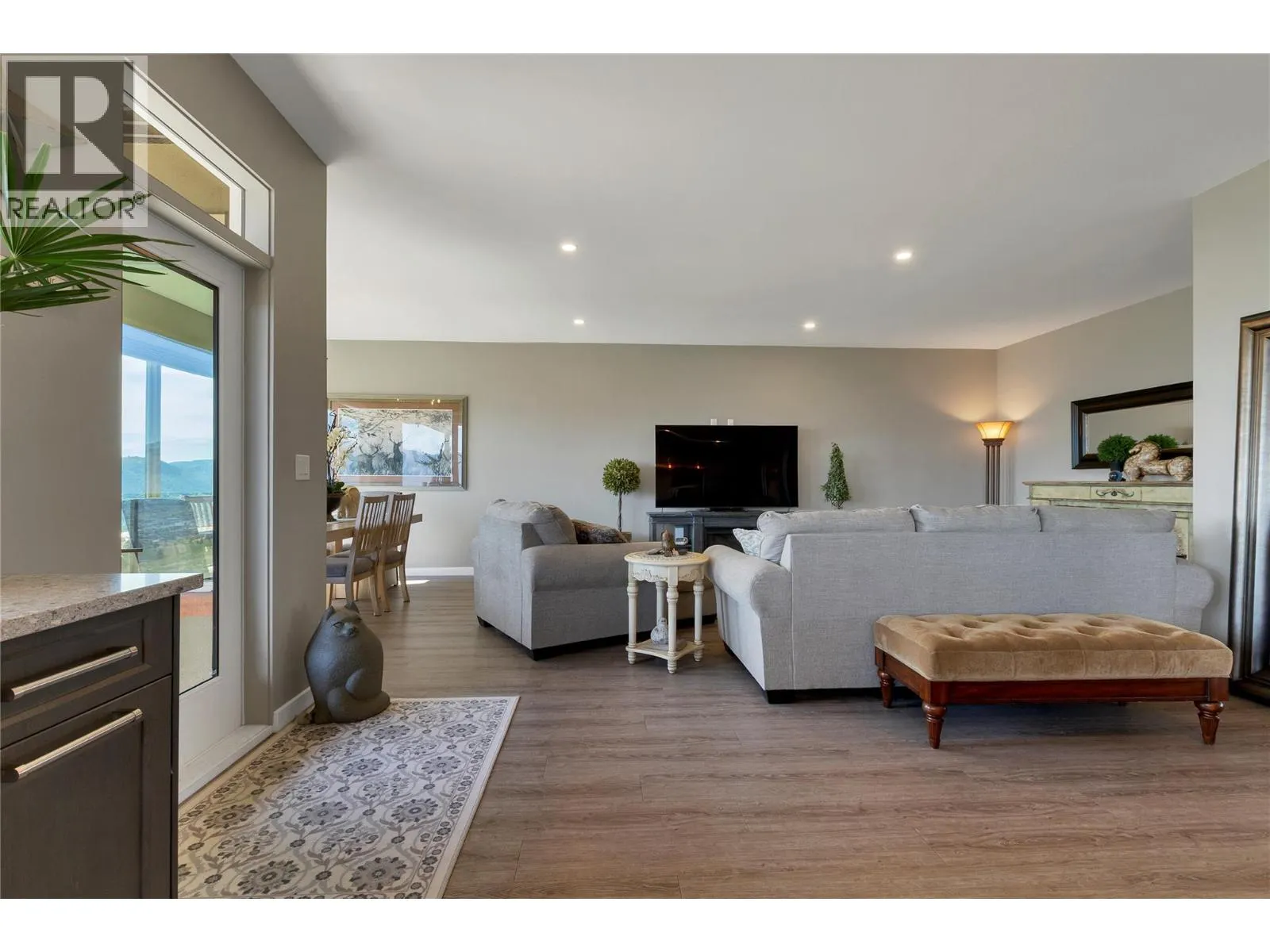 595 Vineyard Way N Unit# 31