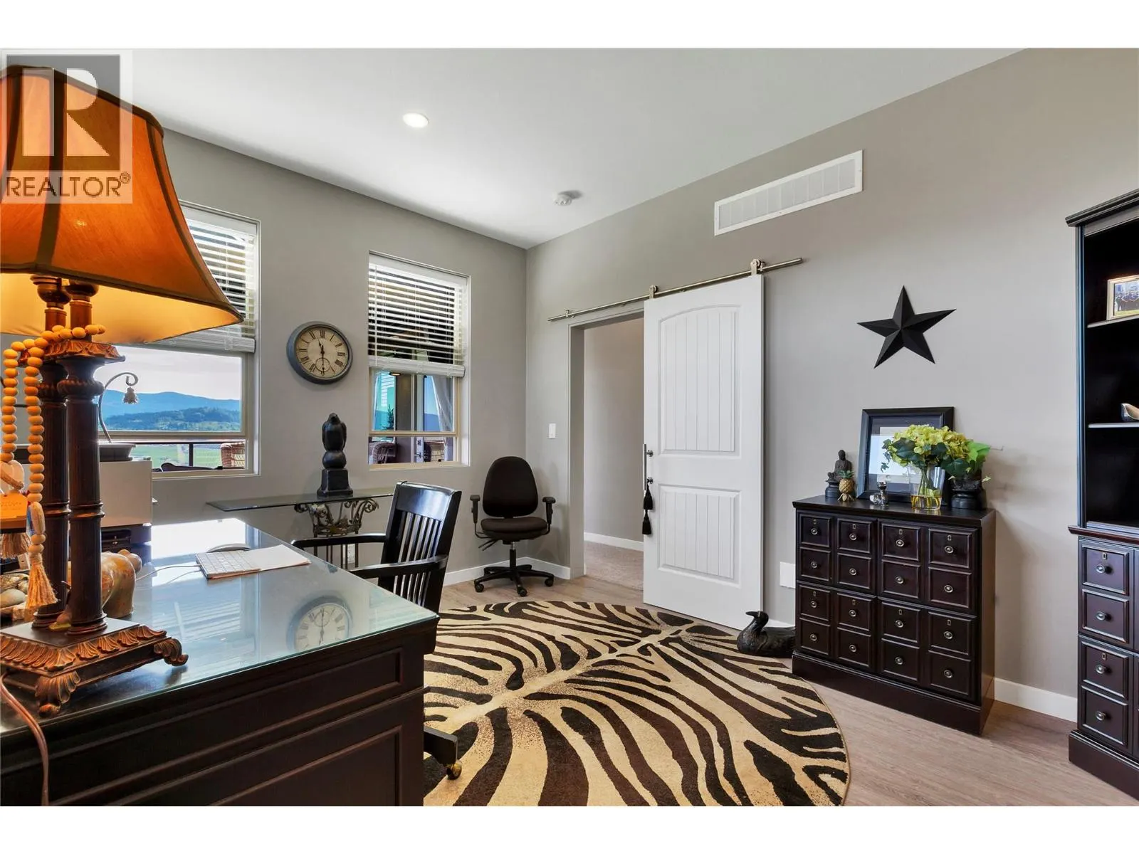 595 Vineyard Way N Unit# 31