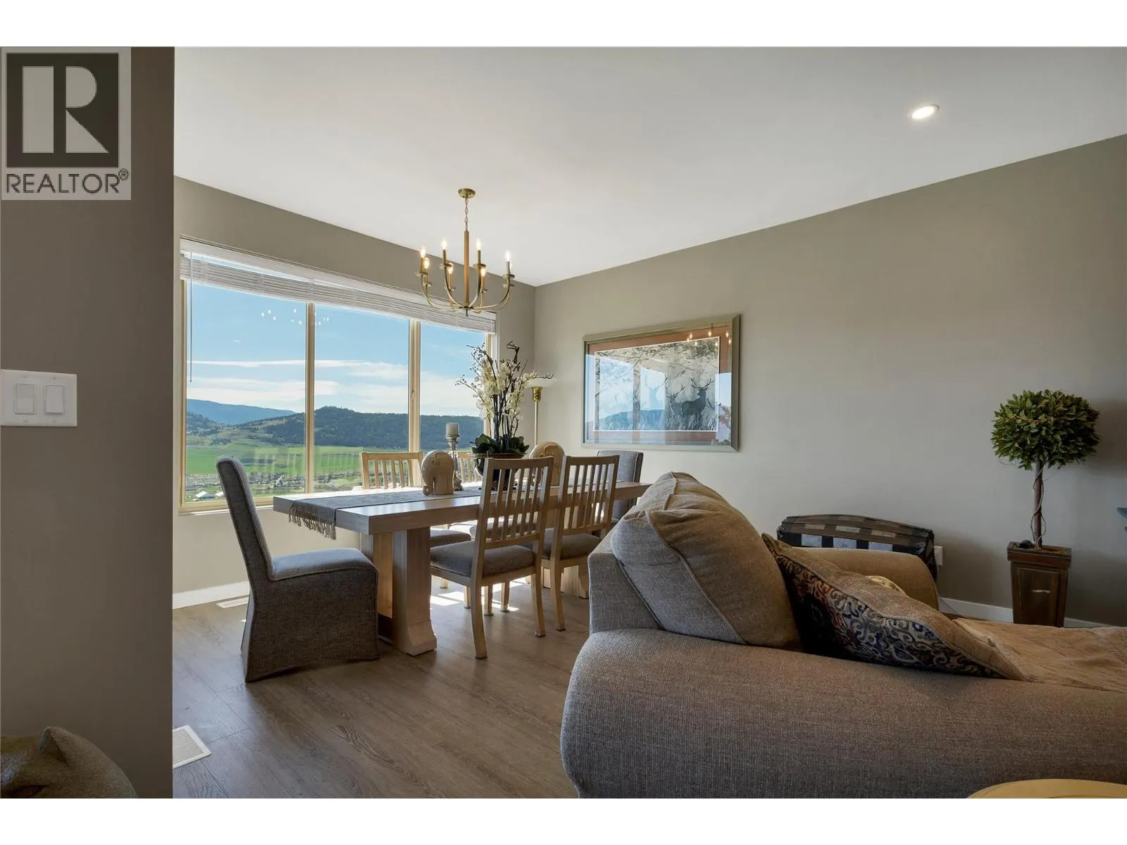 595 Vineyard Way N Unit# 31