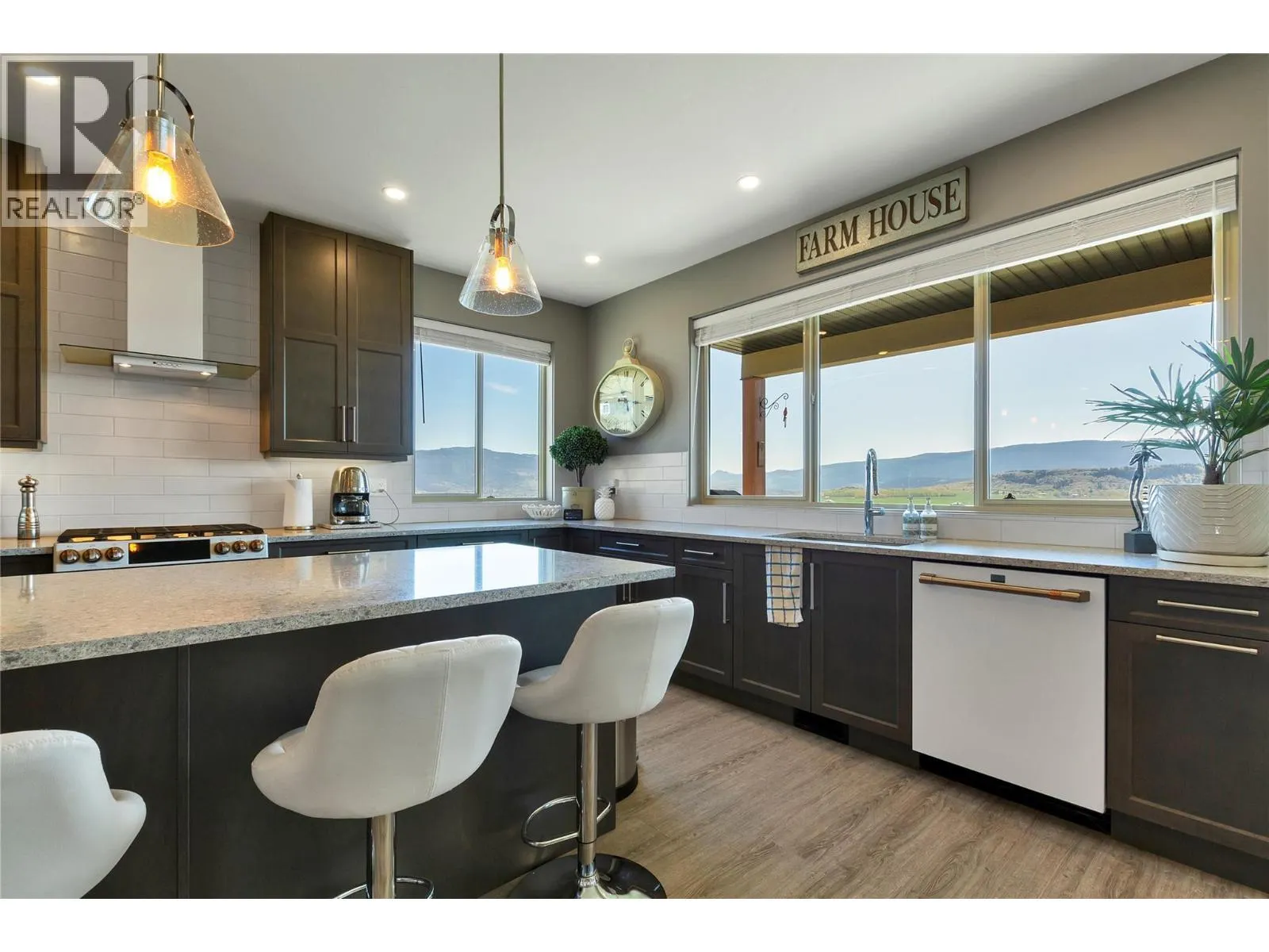 595 Vineyard Way N Unit# 31