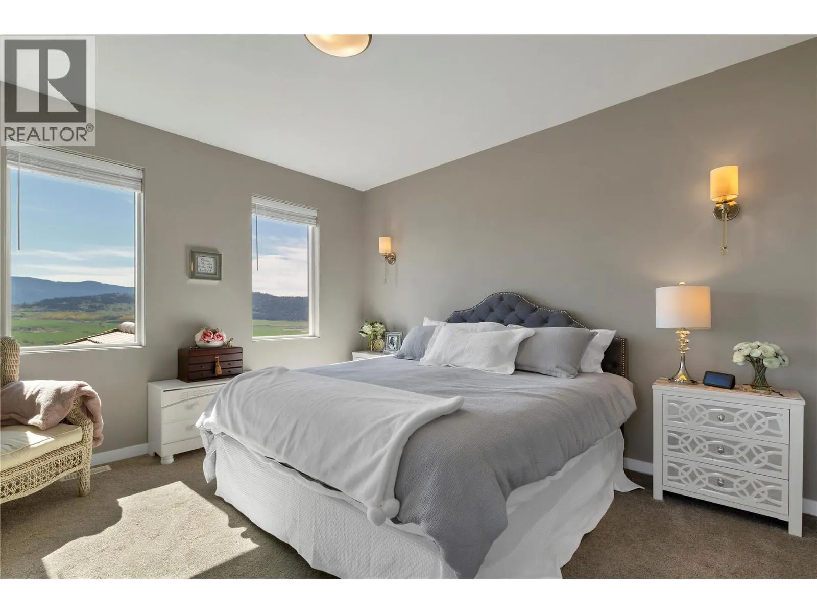 595 Vineyard Way N Unit# 31