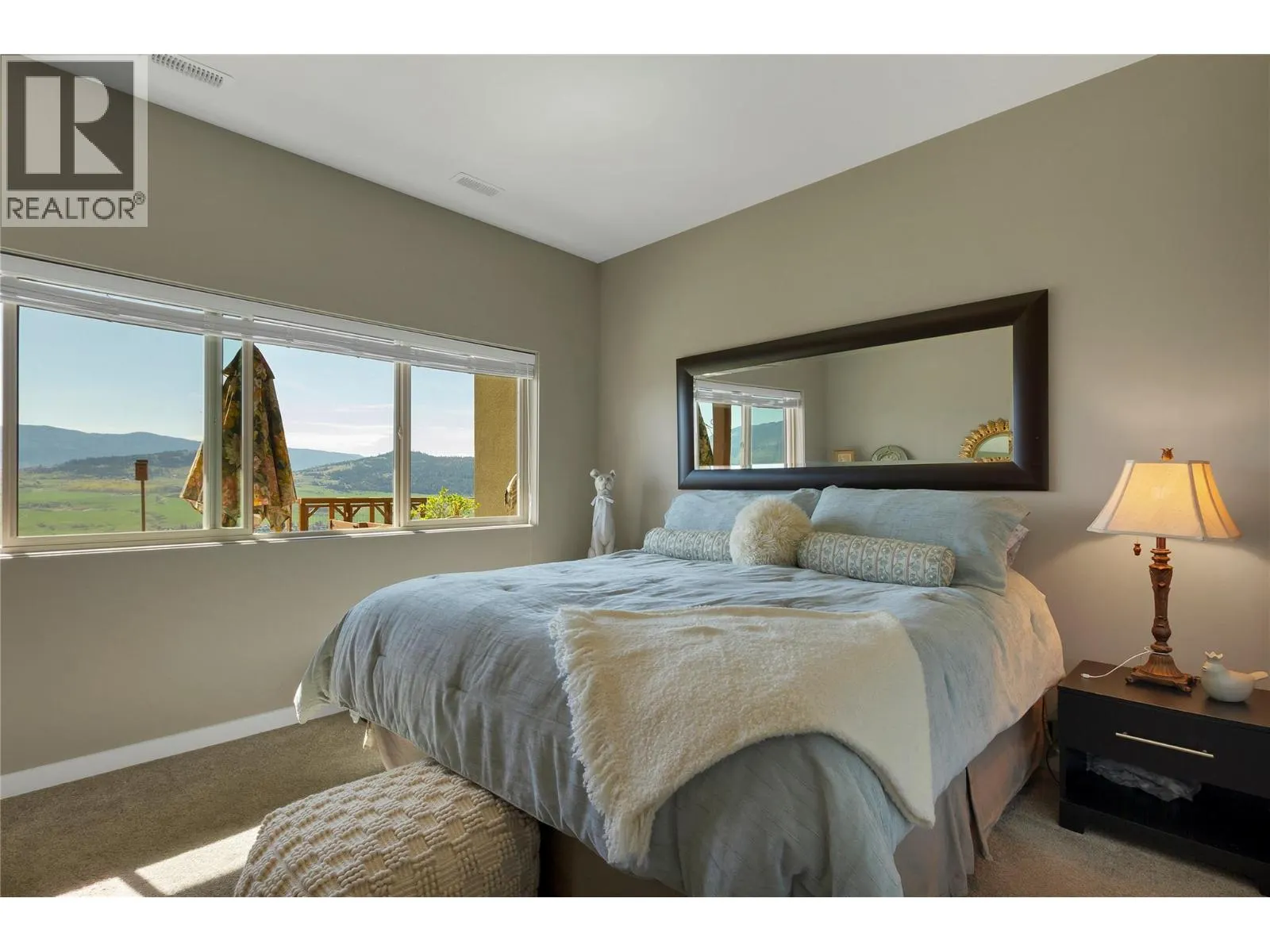 595 Vineyard Way N Unit# 31