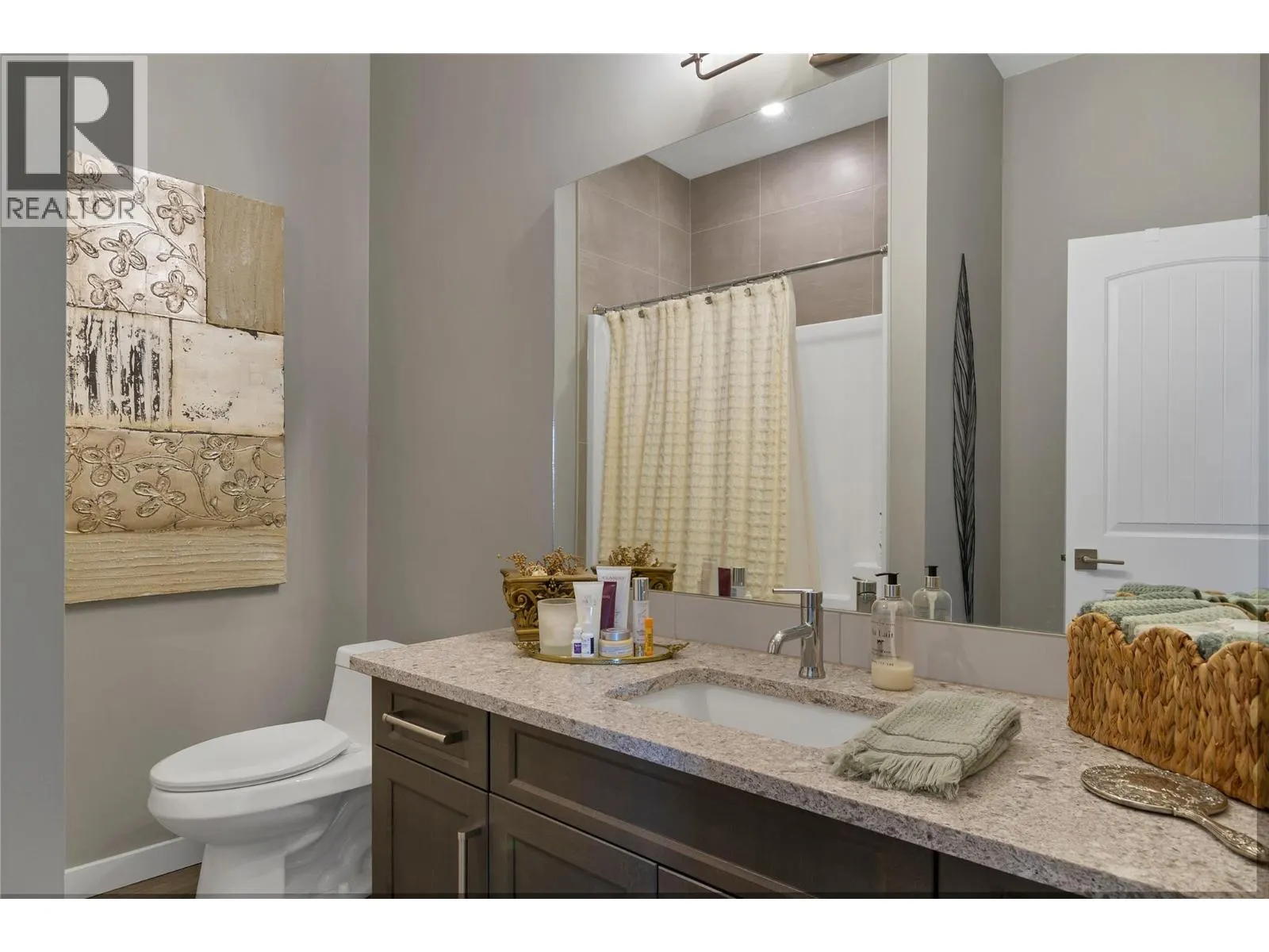 595 Vineyard Way N Unit# 31