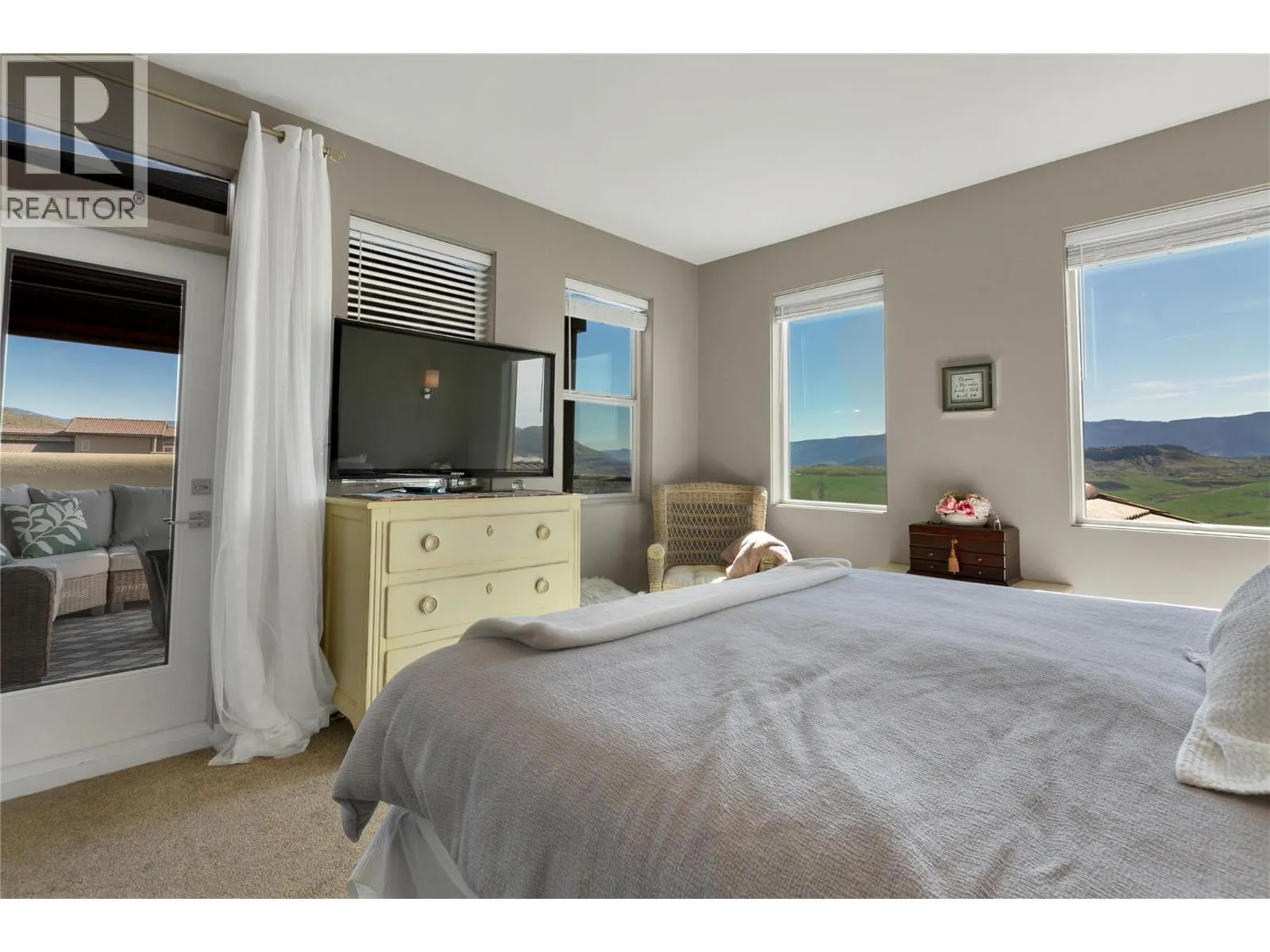 595 Vineyard Way N Unit# 31