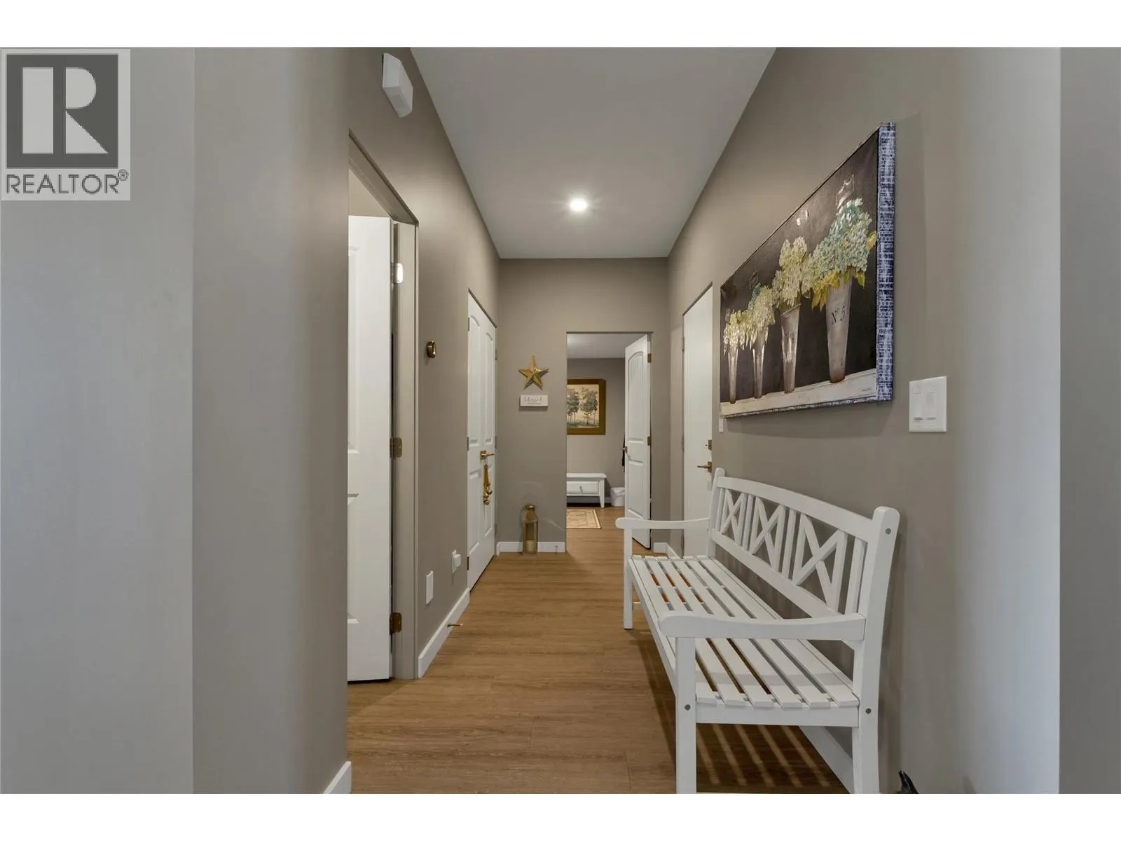 595 Vineyard Way N Unit# 31