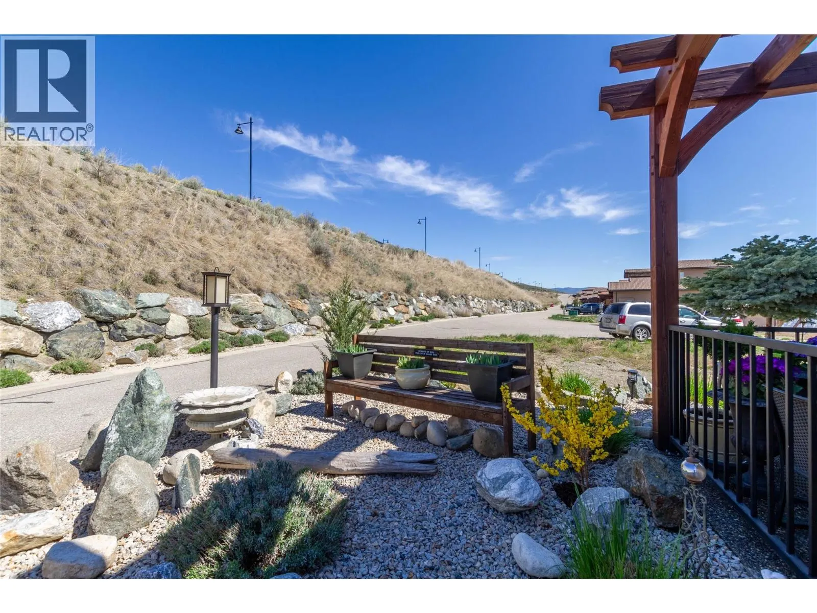 595 Vineyard Way N Unit# 31
