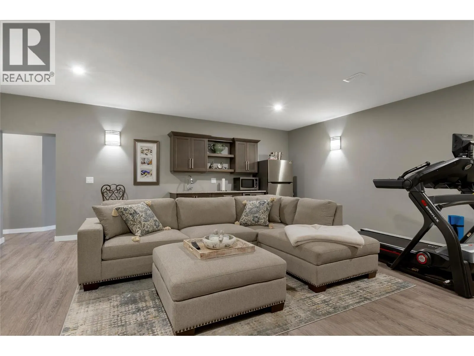 595 Vineyard Way N Unit# 31