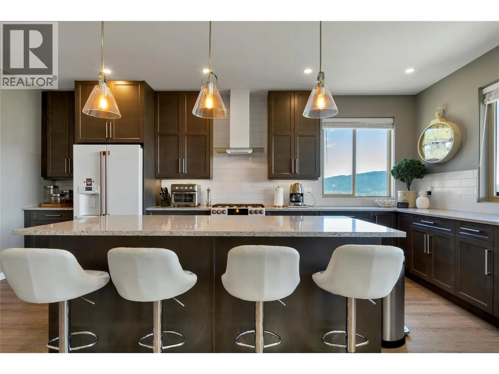 595 Vineyard Way N Unit# 31