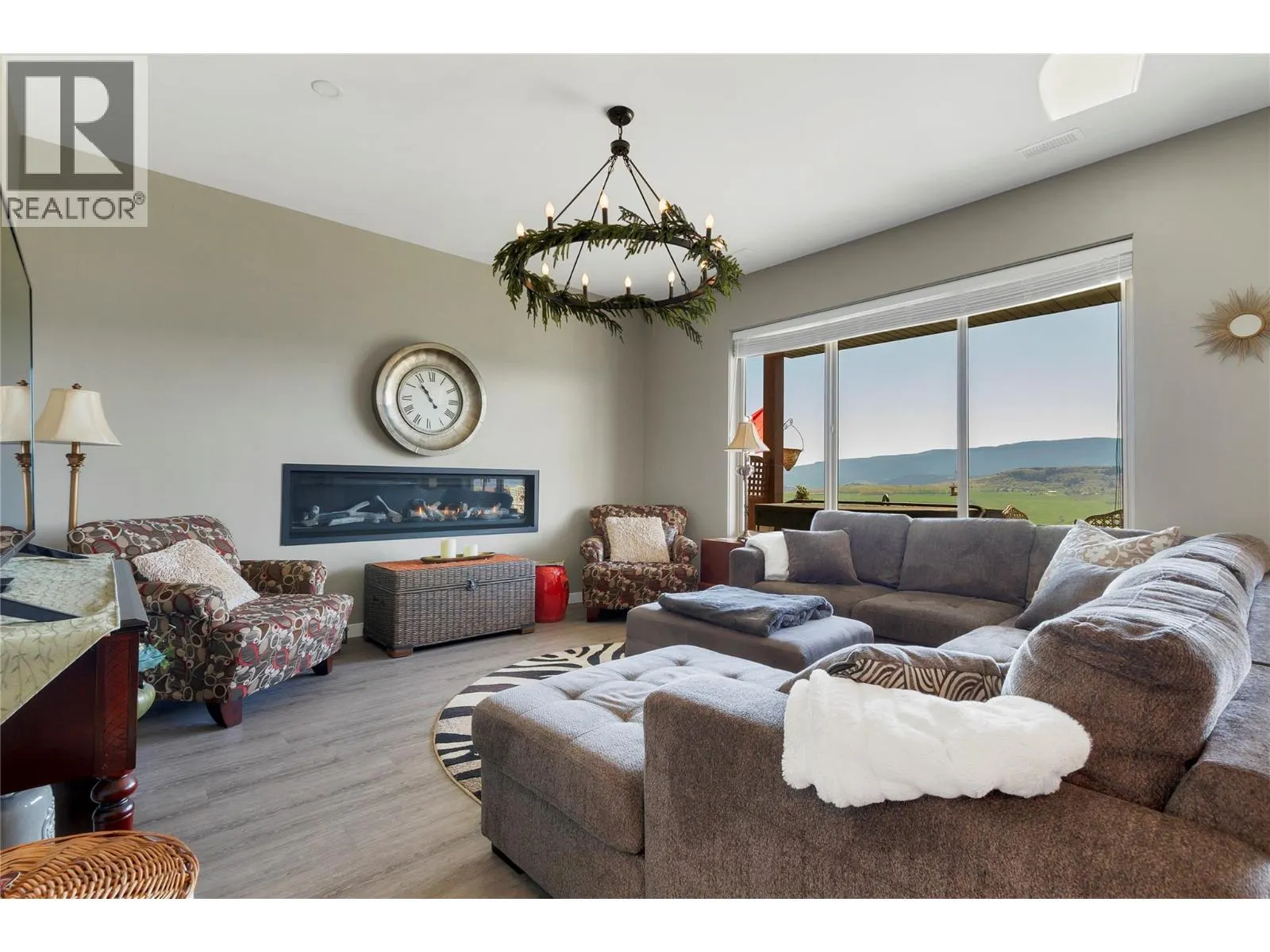 595 Vineyard Way N Unit# 31