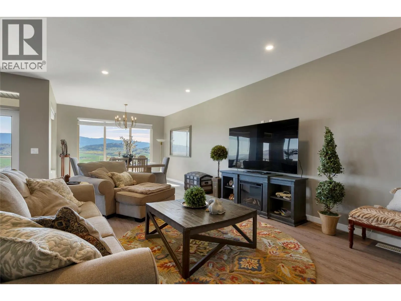 595 Vineyard Way N Unit# 31