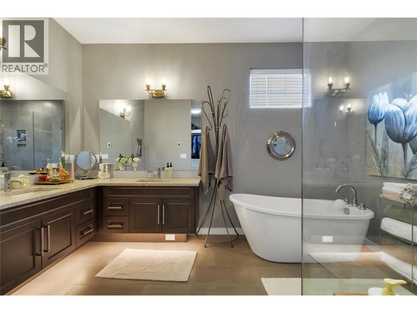 595 Vineyard Way N Unit# 31