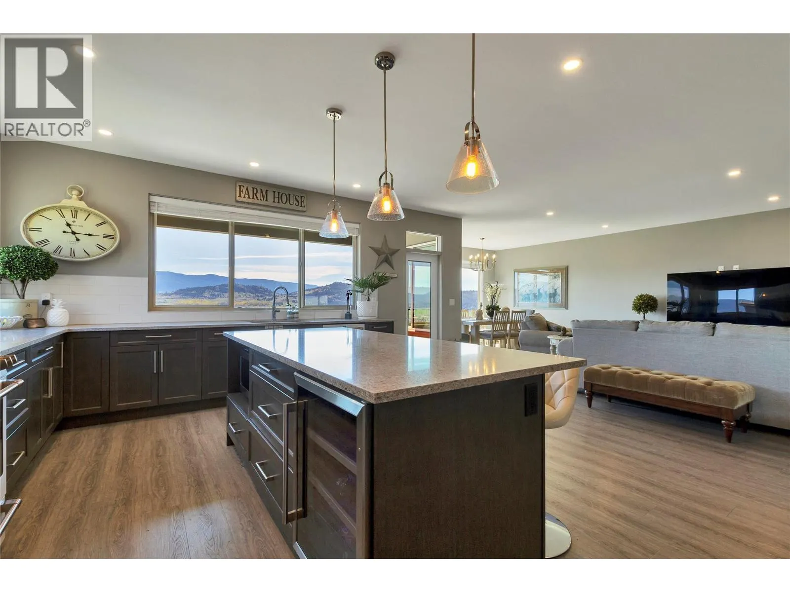 595 Vineyard Way N Unit# 31