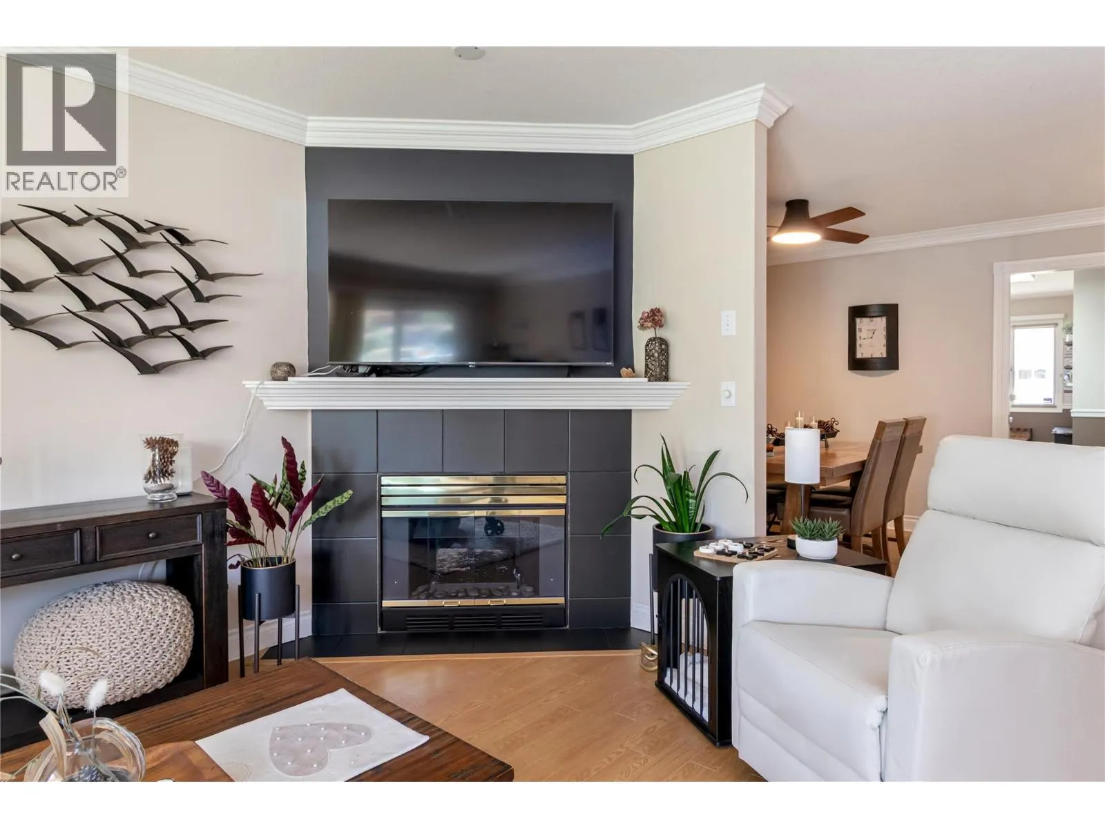 1886 Parkview Crescent Unit# 3