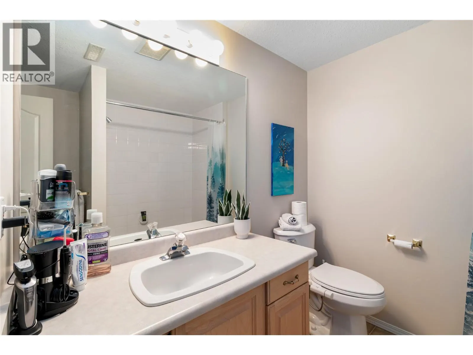 1886 Parkview Crescent Unit# 3