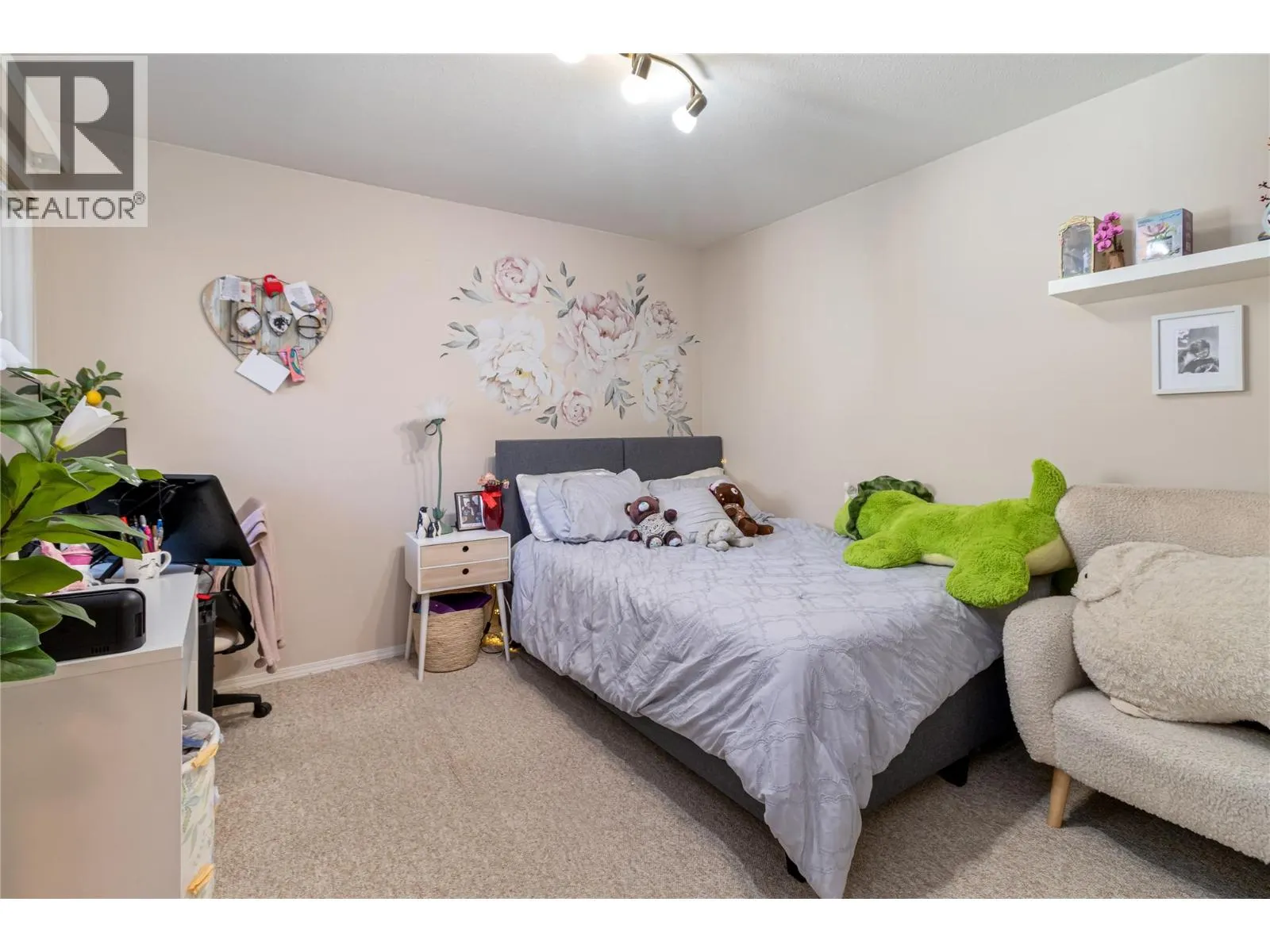 1886 Parkview Crescent Unit# 3