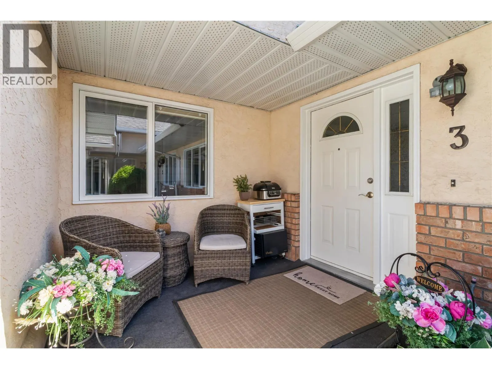 1886 Parkview Crescent Unit# 3