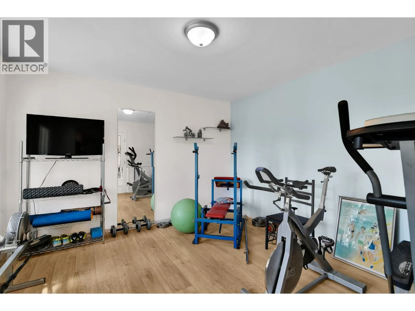 115 Par Boulevard