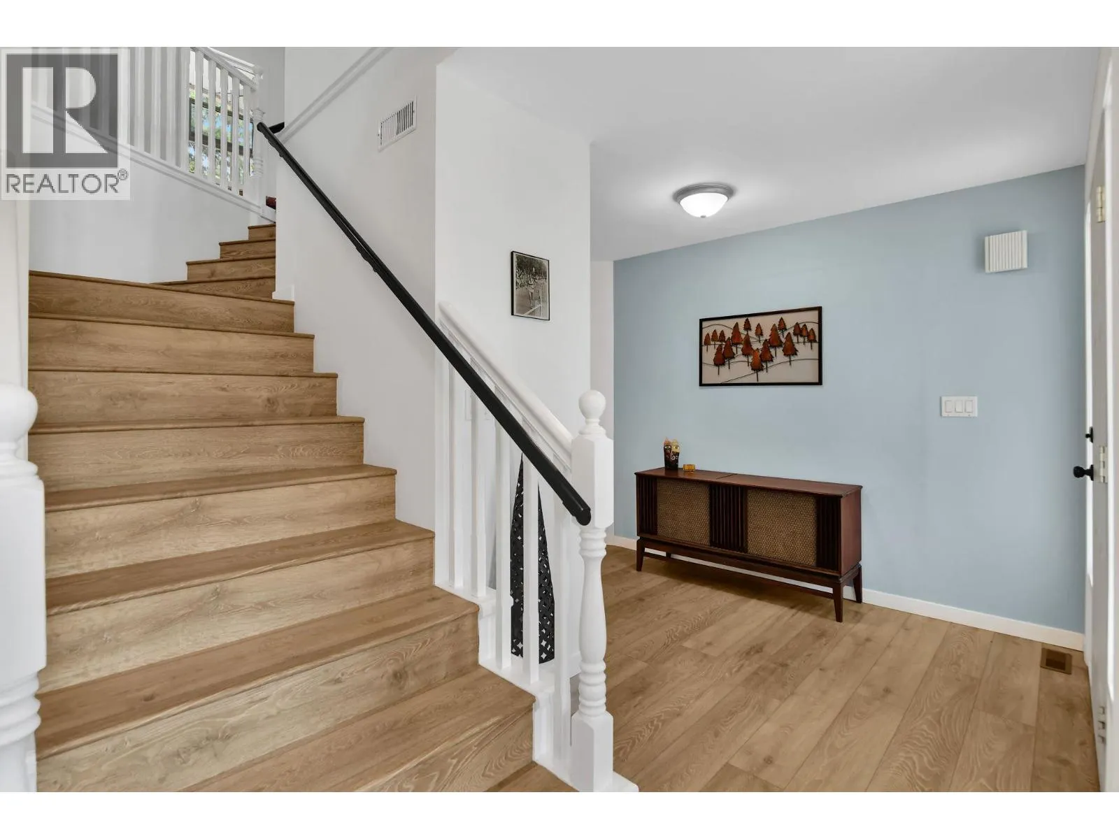 115 Par Boulevard