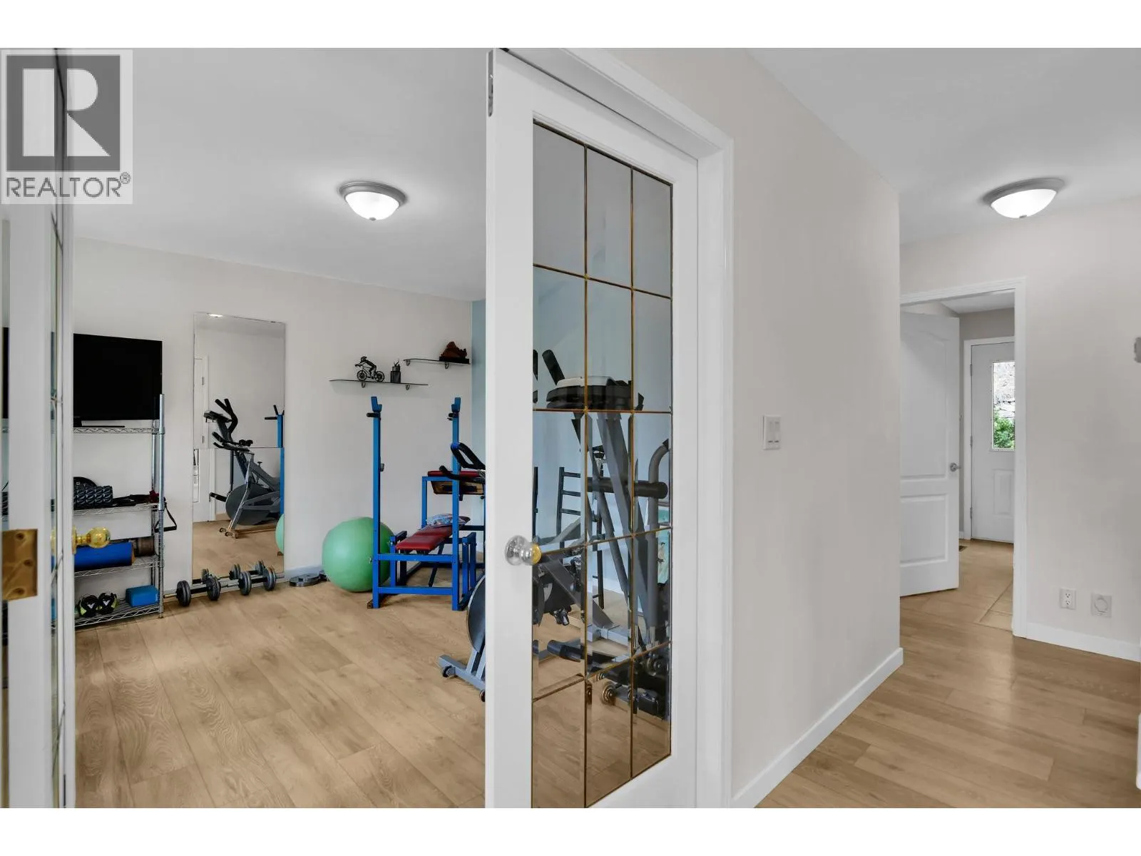 115 Par Boulevard