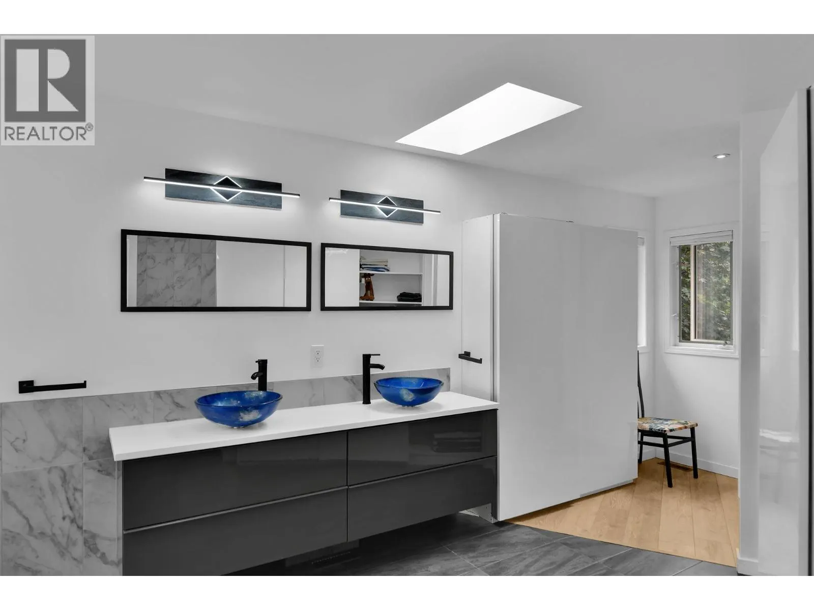 115 Par Boulevard