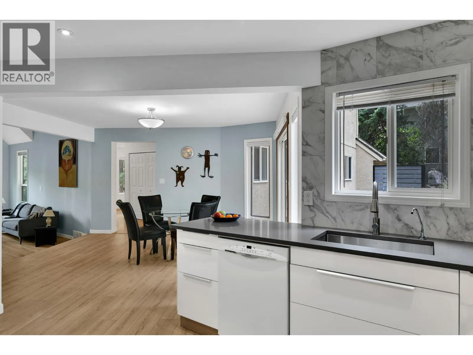 115 Par Boulevard