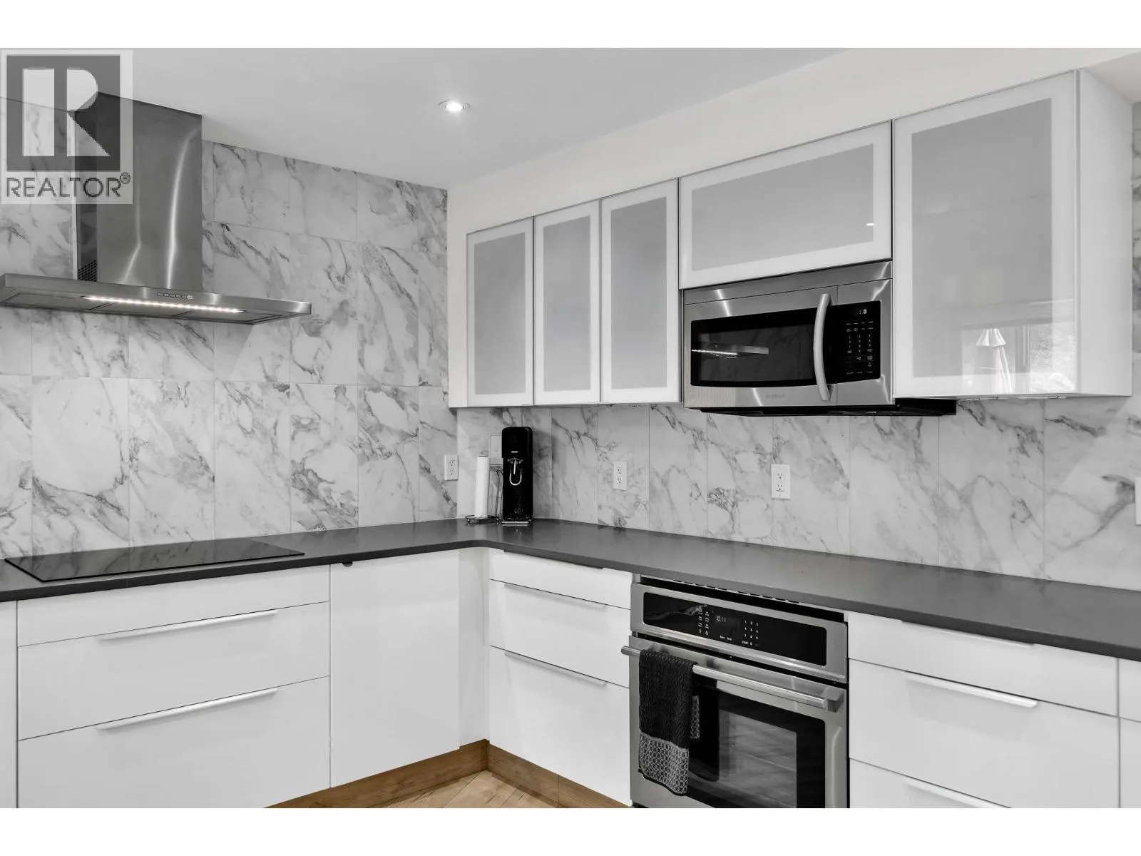 115 Par Boulevard