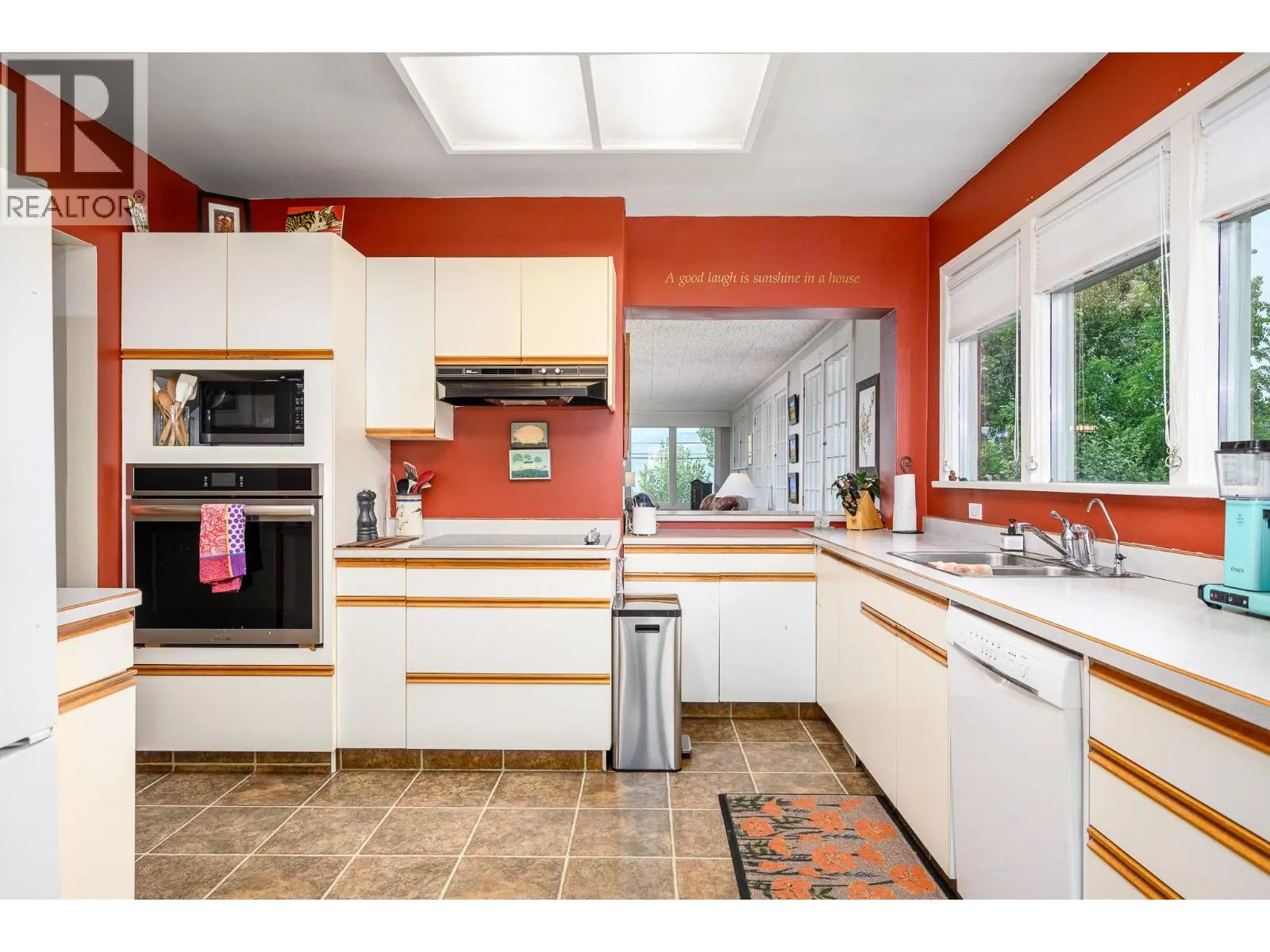 8724, 8730, 8734 Okanagan Landing Road