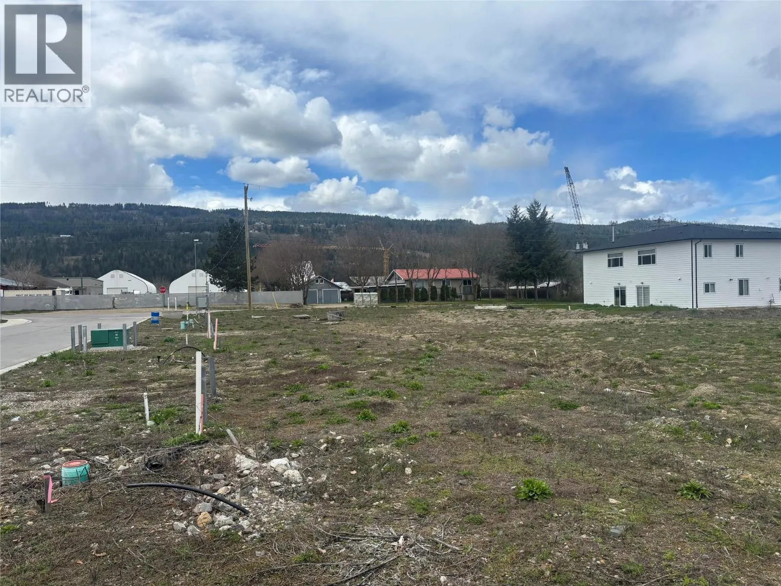 2023 Viewmount Court