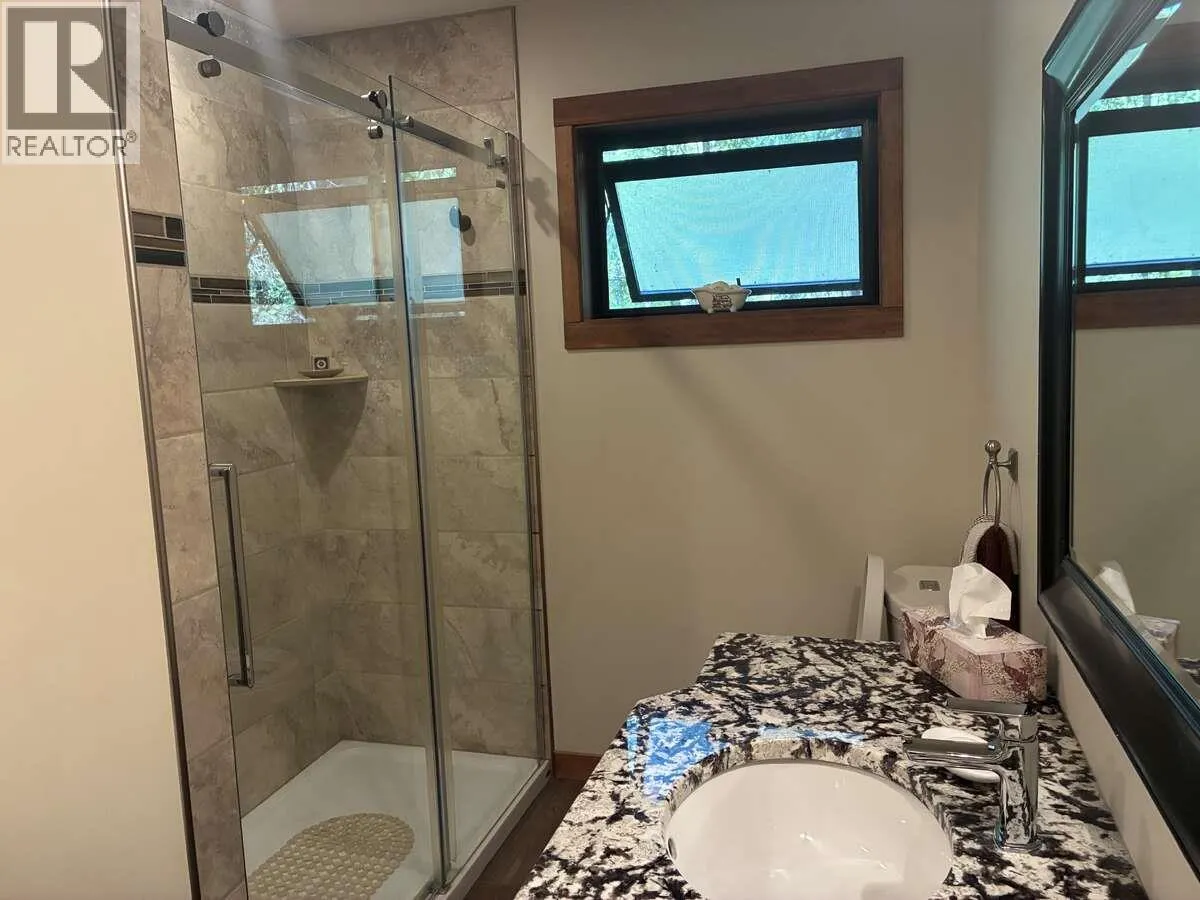 7429 Sunnybrae Canoe Point Road Unit# 22