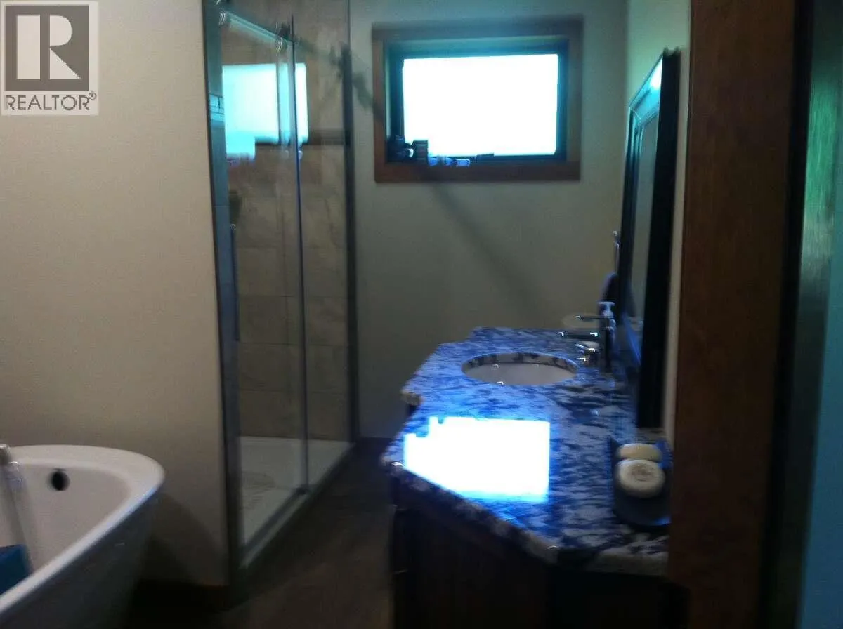 7429 Sunnybrae Canoe Point Road Unit# 22