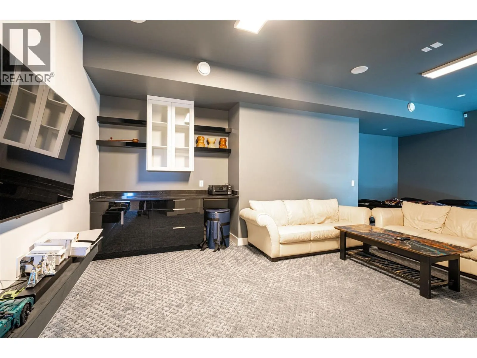 950 Mt Griffin Road