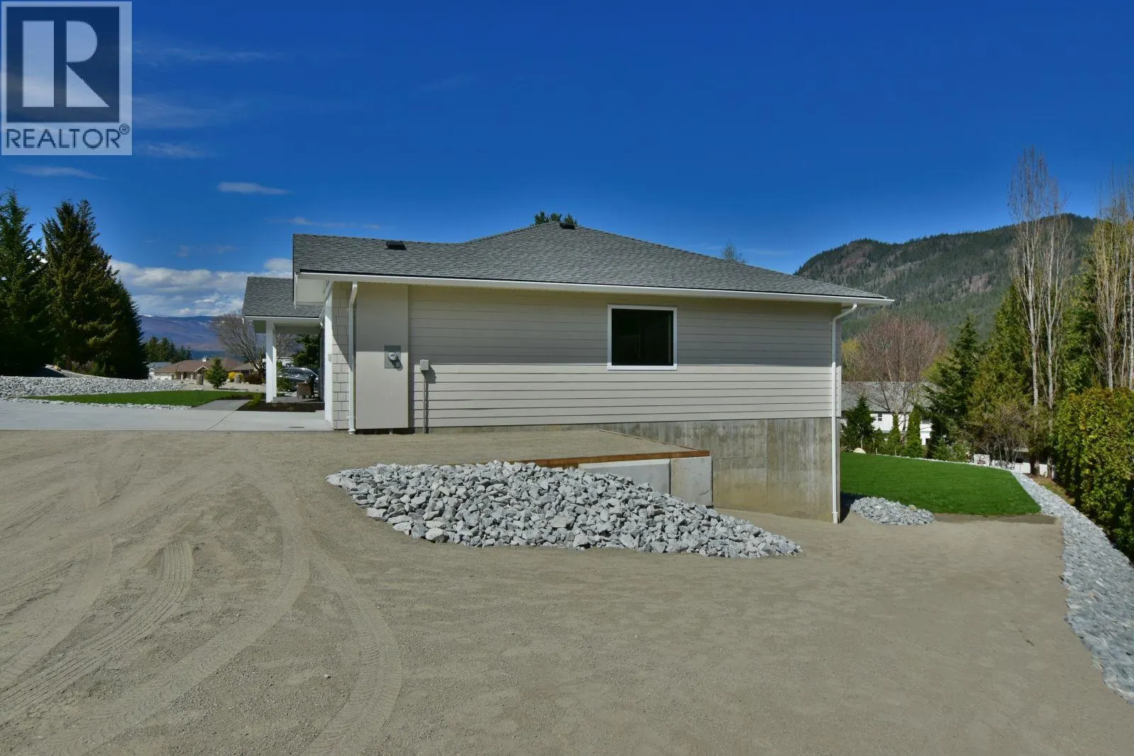 2799 Mountview Drive