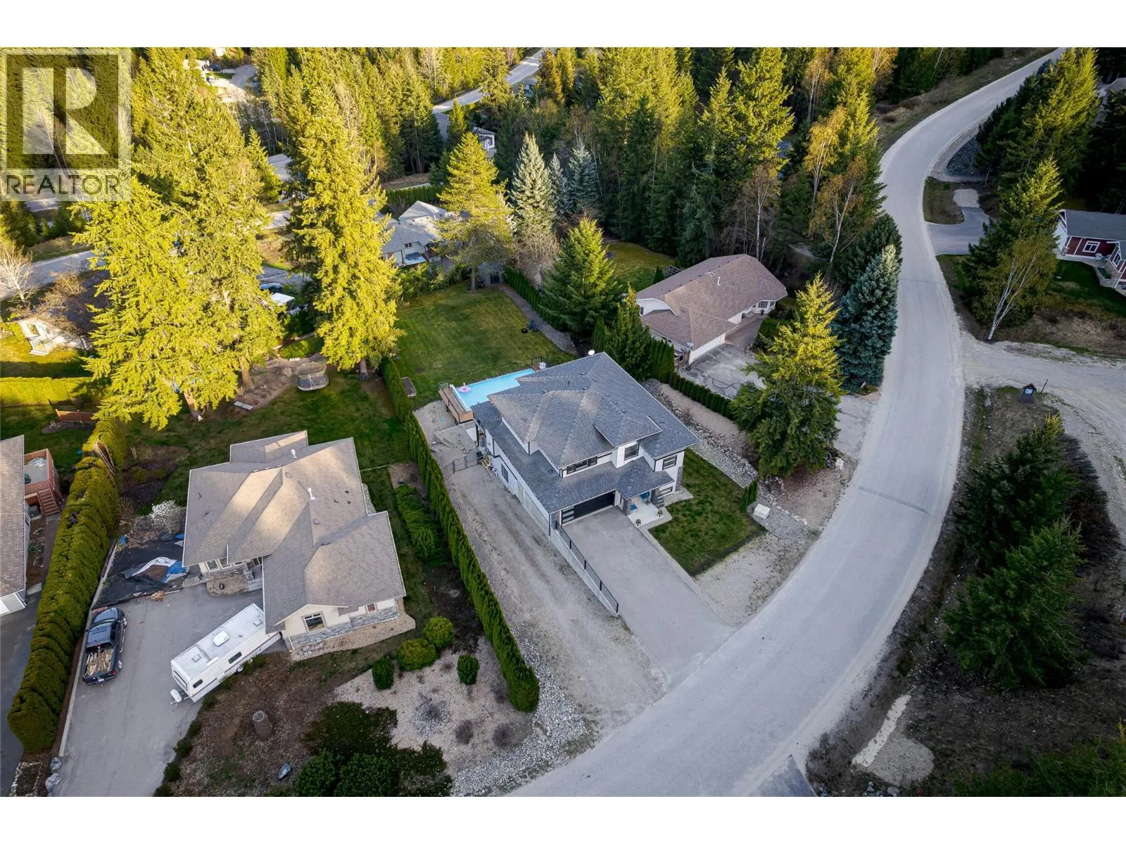 2790 Mountview Drive