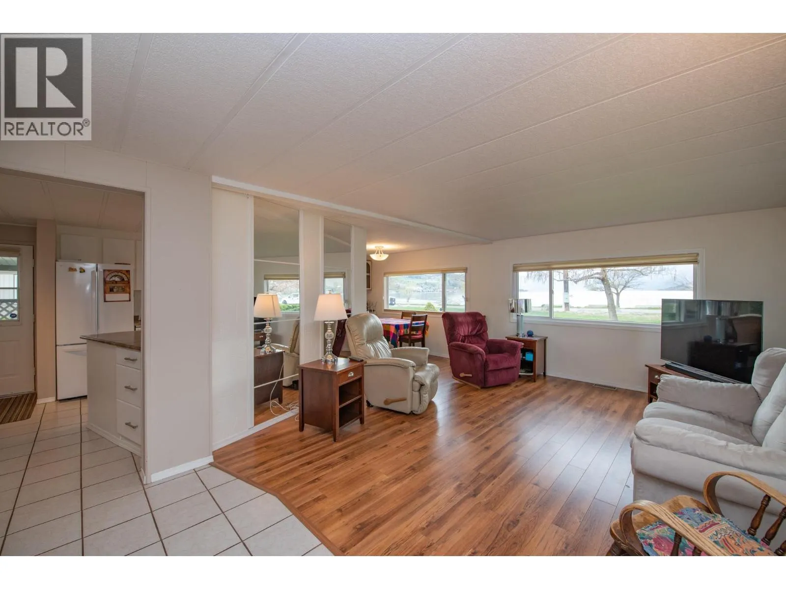 2727 Lakeshore Road Unit# 48