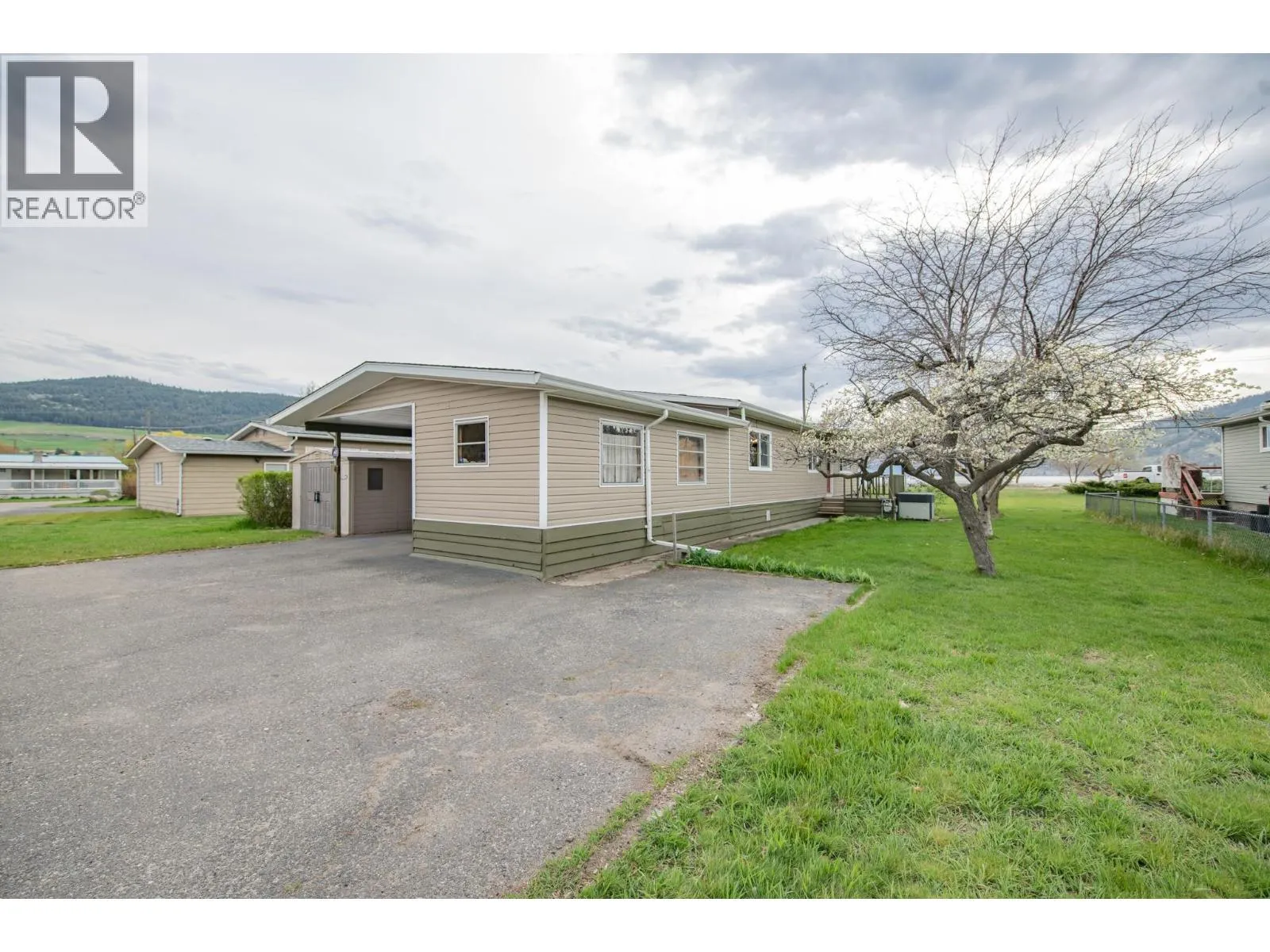 2727 Lakeshore Road Unit# 48