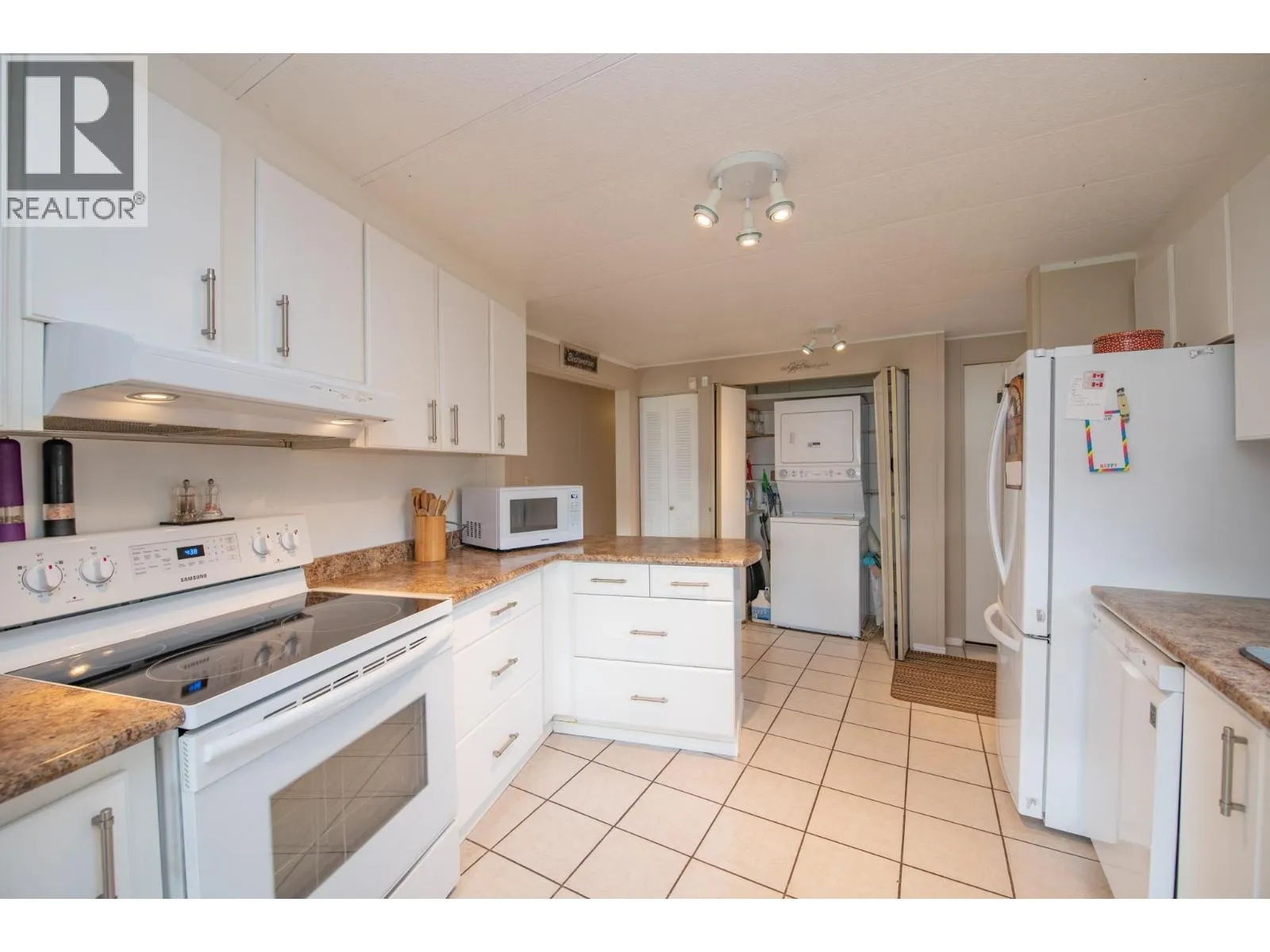 2727 Lakeshore Road Unit# 48