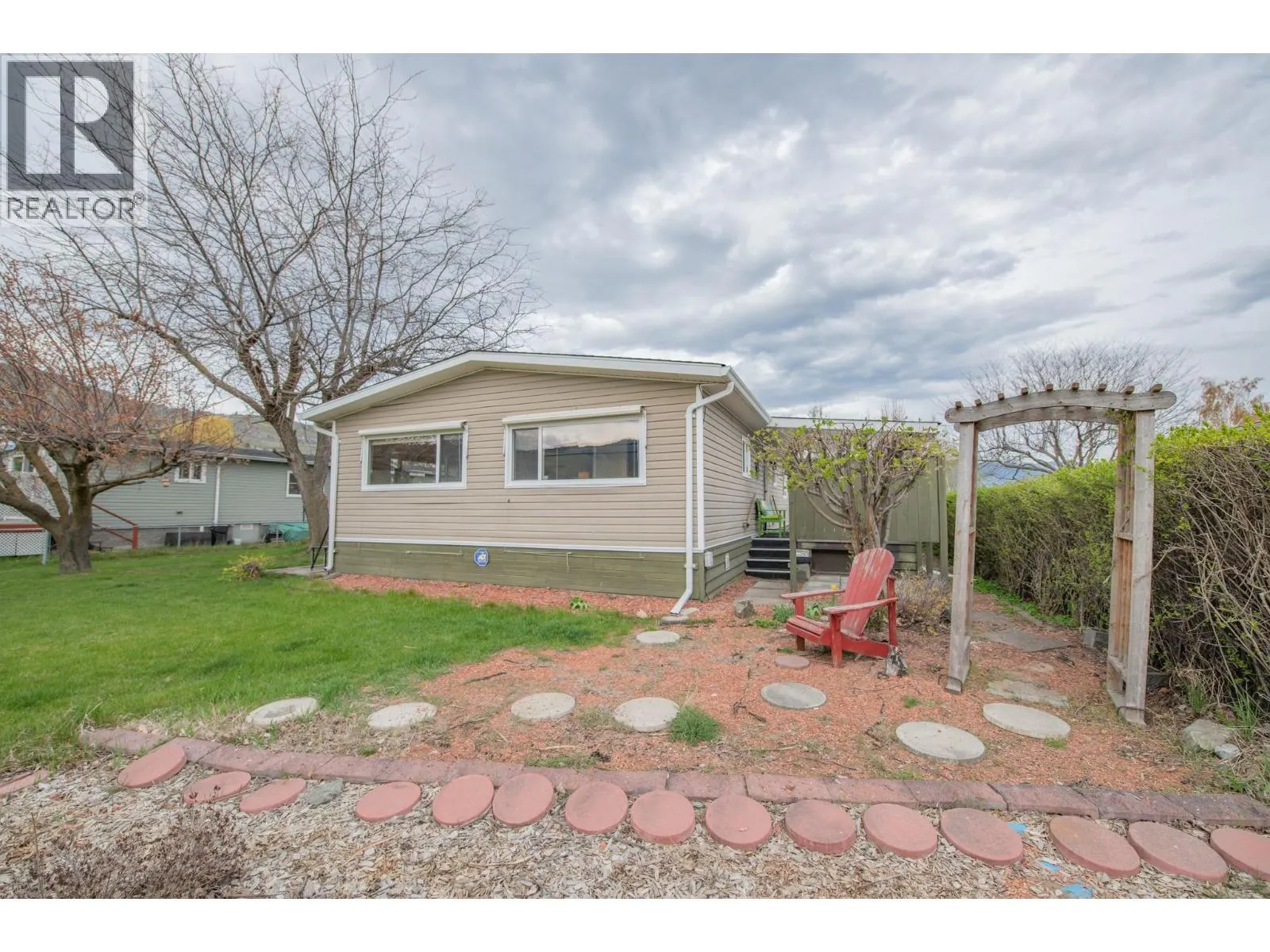 2727 Lakeshore Road Unit# 48