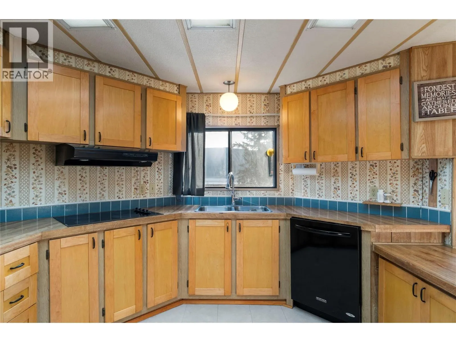 8698 Penwith Way