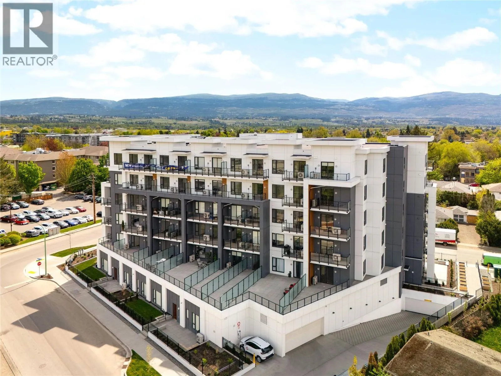 1380 Pridham Avenue Unit# 214