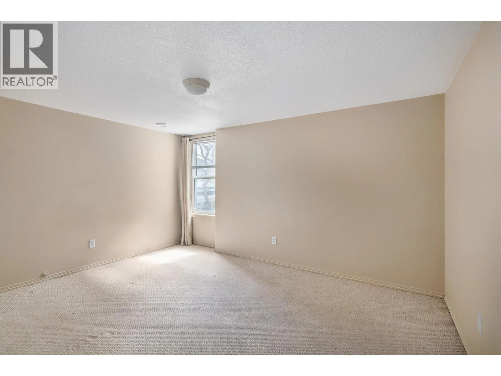 2325 Silver Place Unit# 24 Lot# 24