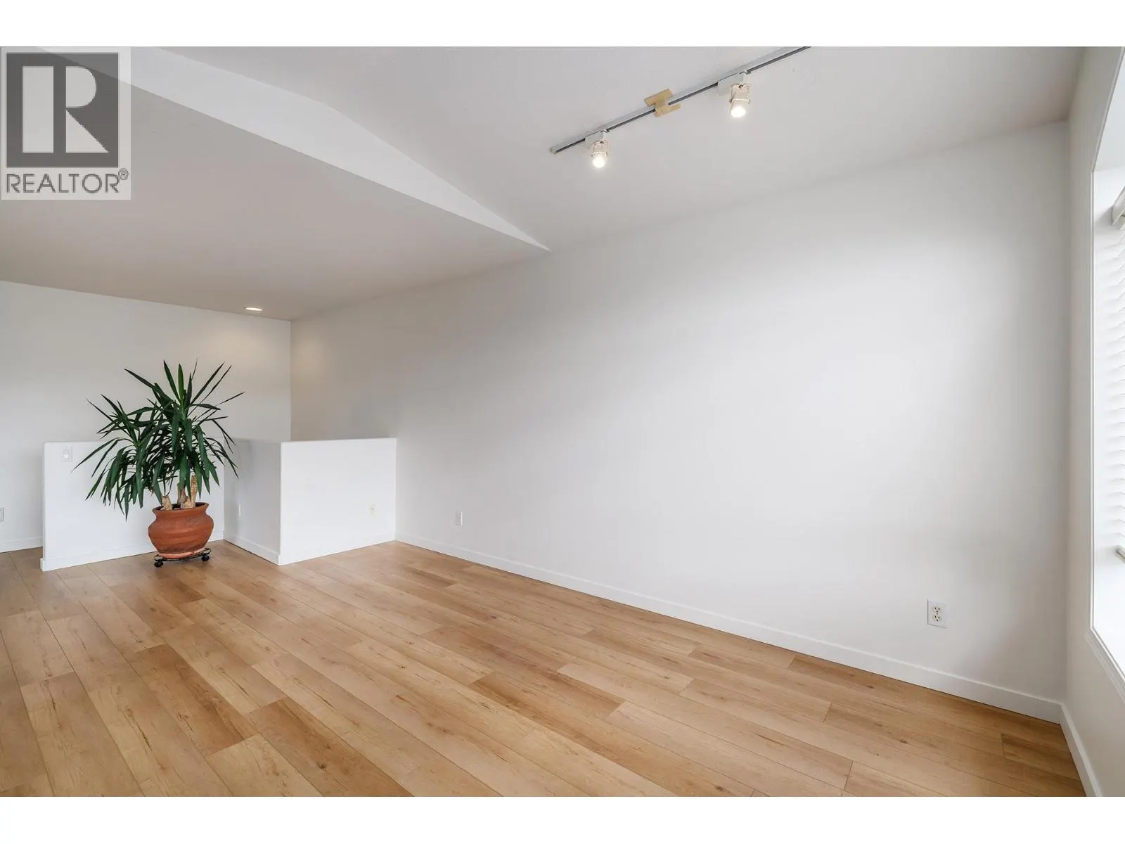 2325 Silver Place Unit# 24 Lot# 24