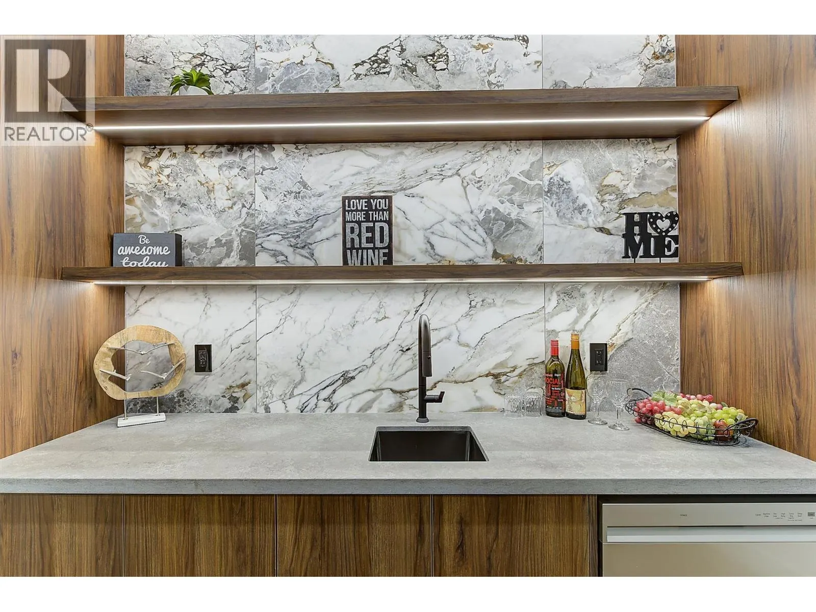 3342 Vineyard View Drive