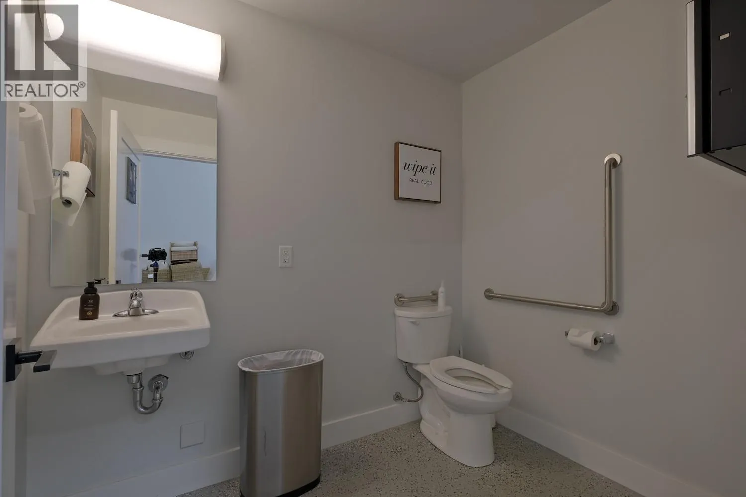 2110 Matrix Crescent Unit# 18