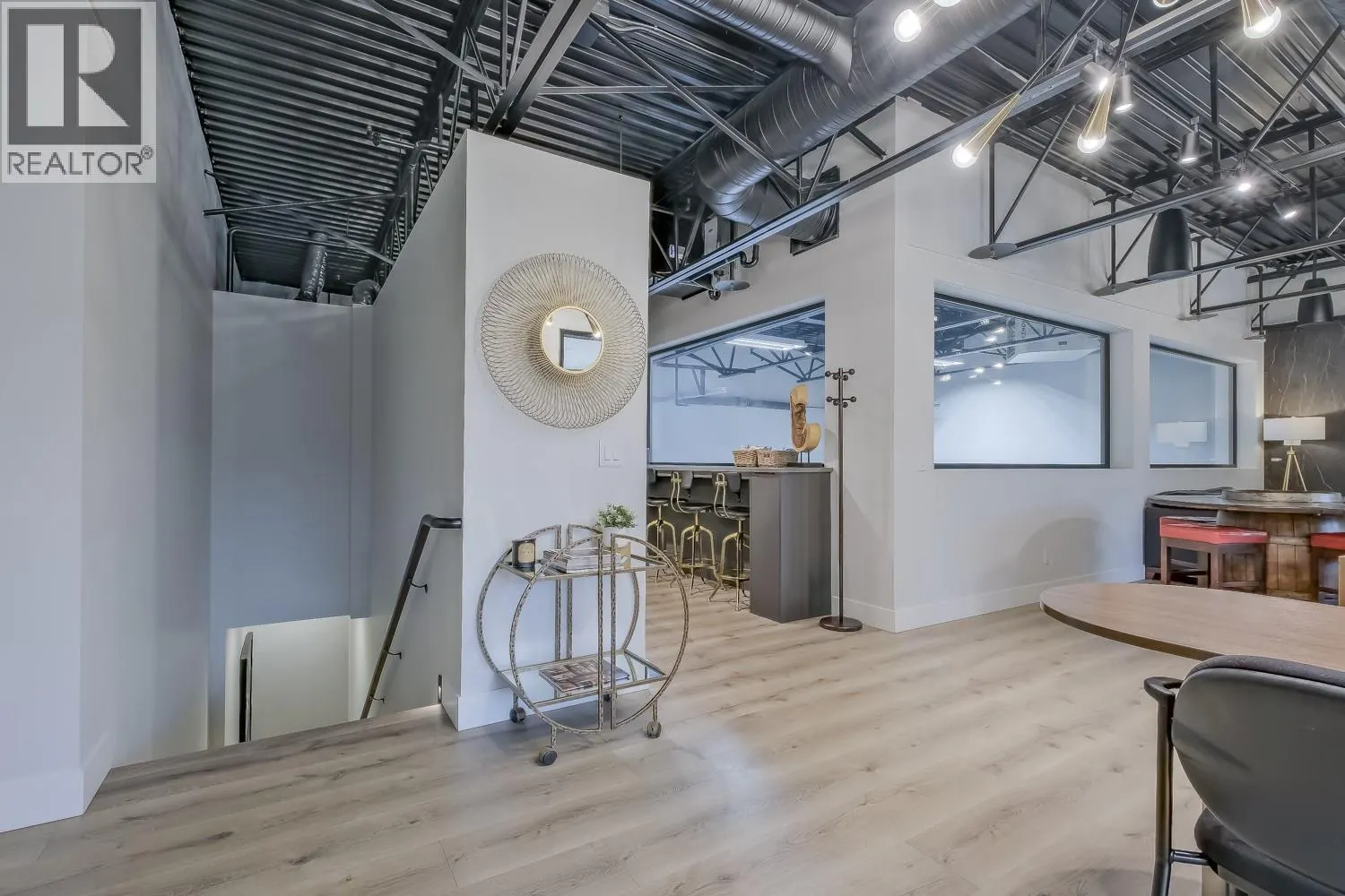 2110 Matrix Crescent Unit# 18