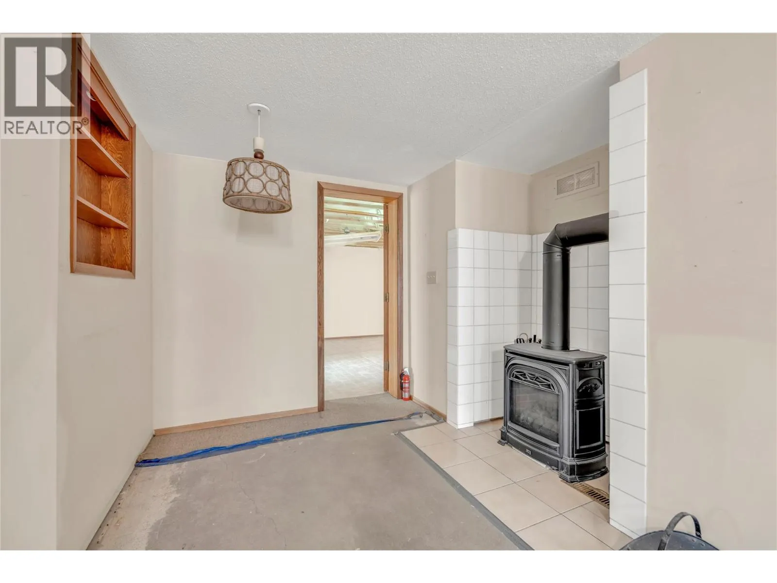 418 Panorama Crescent