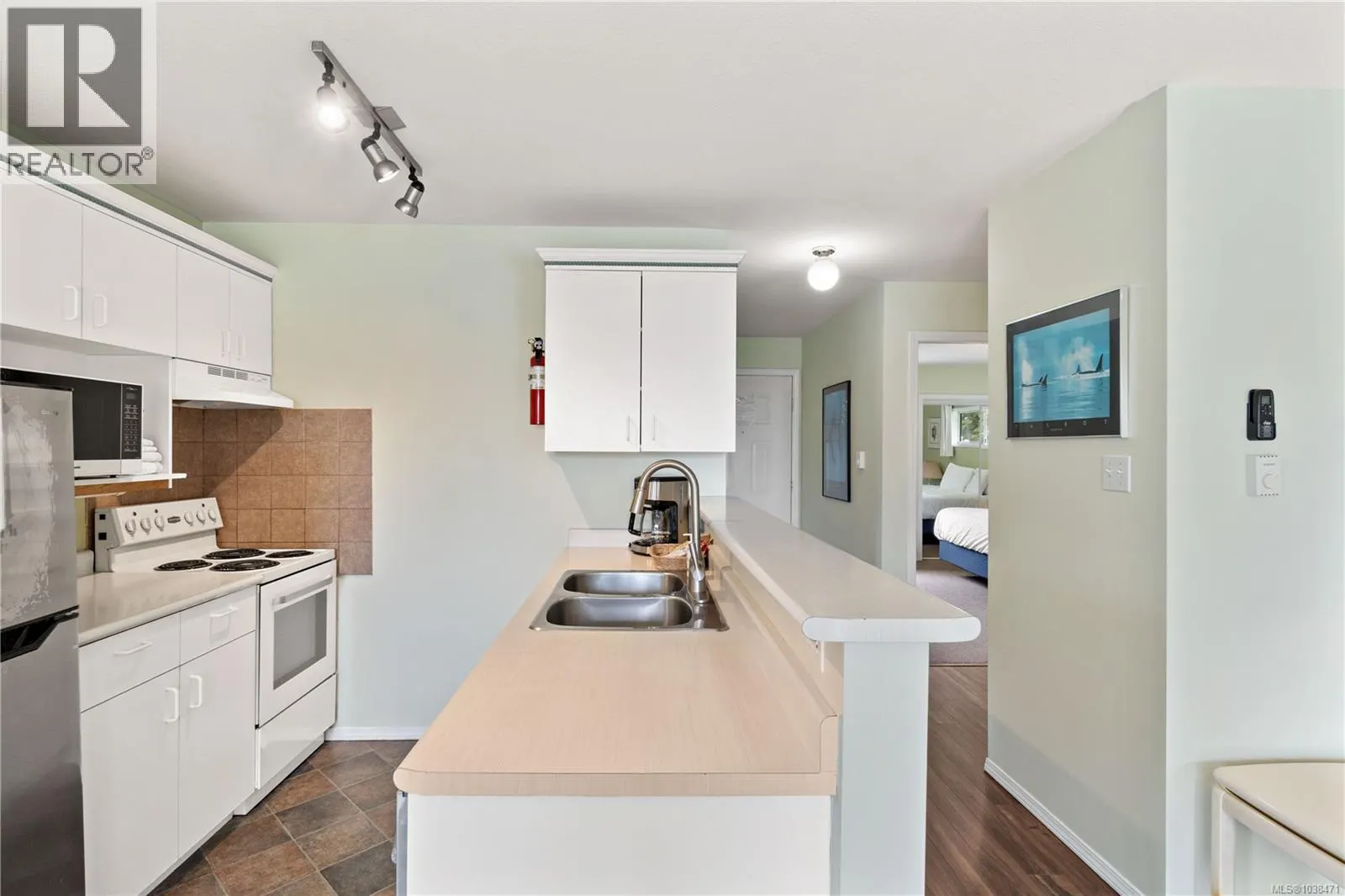 33 1165 Resort Dr