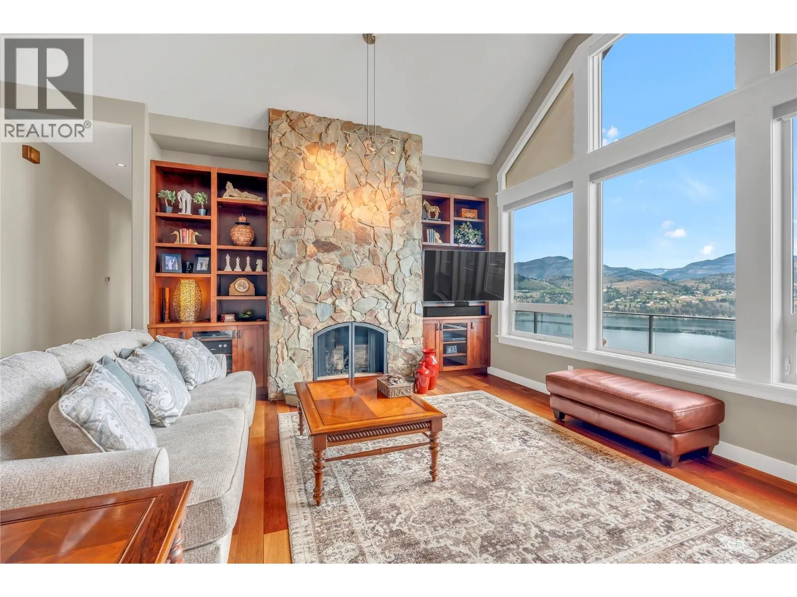166 Vintage Boulevard