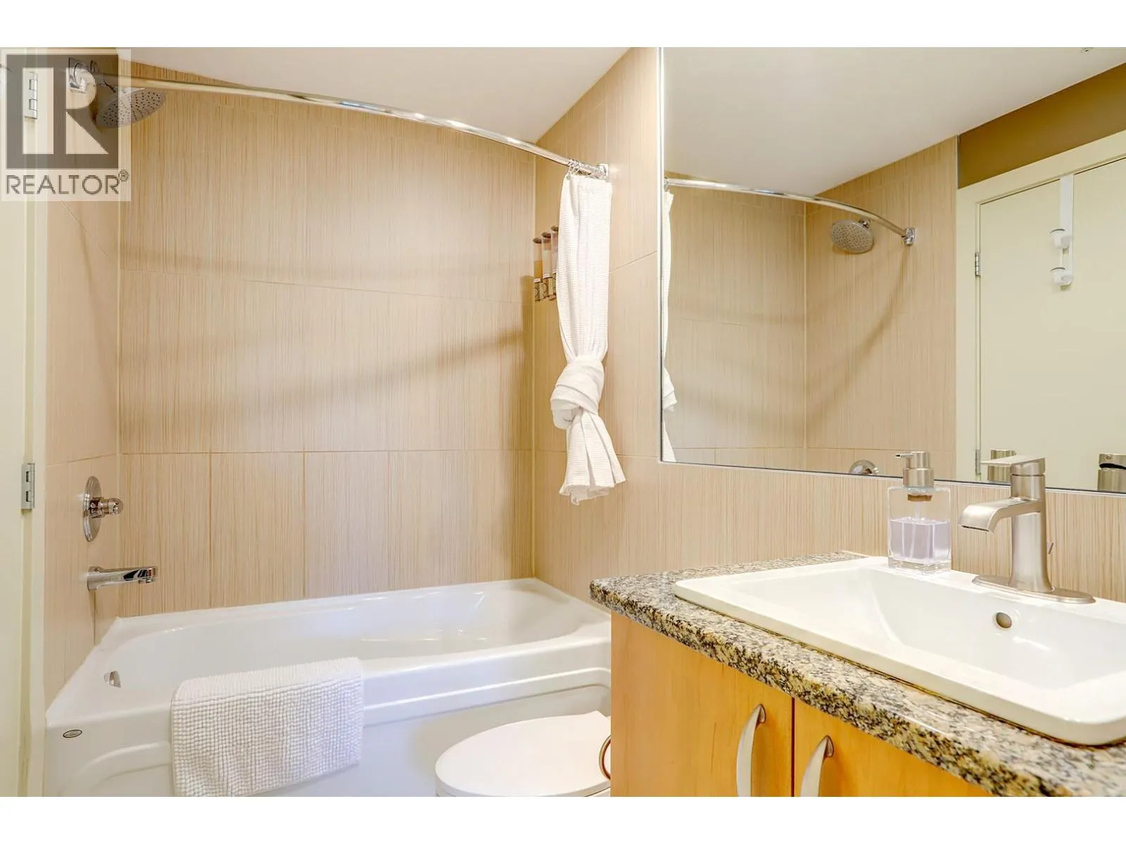 7343 Okanagan Landing Road Unit# 1114